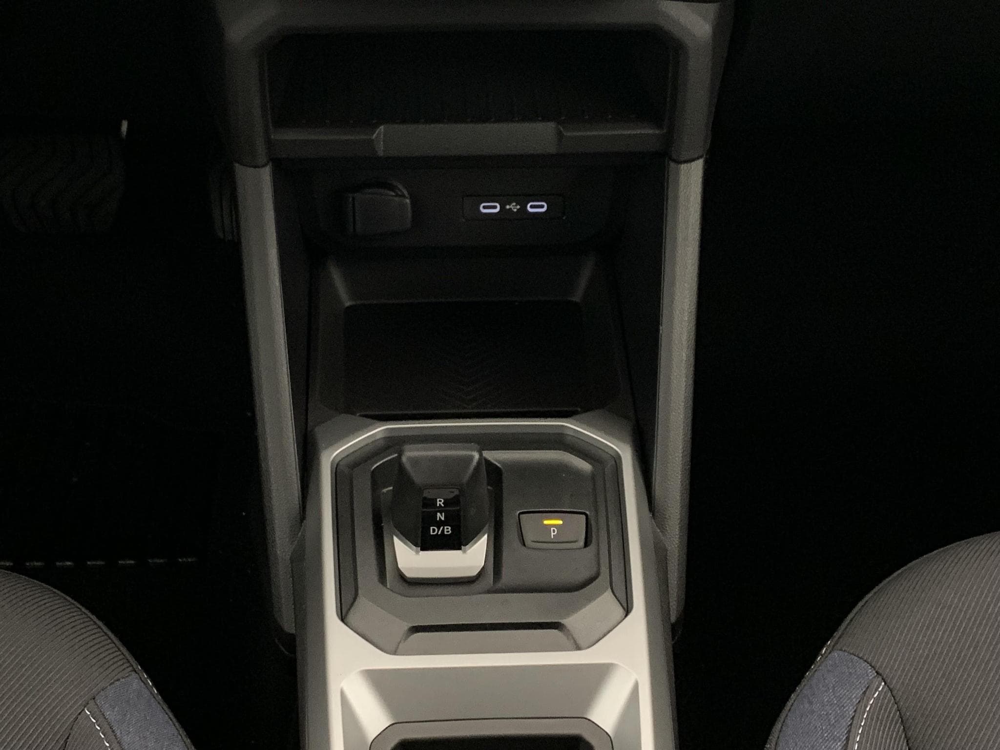 Dacia BIGSTER HYBRID 155 Expression (2026) - Foto 17