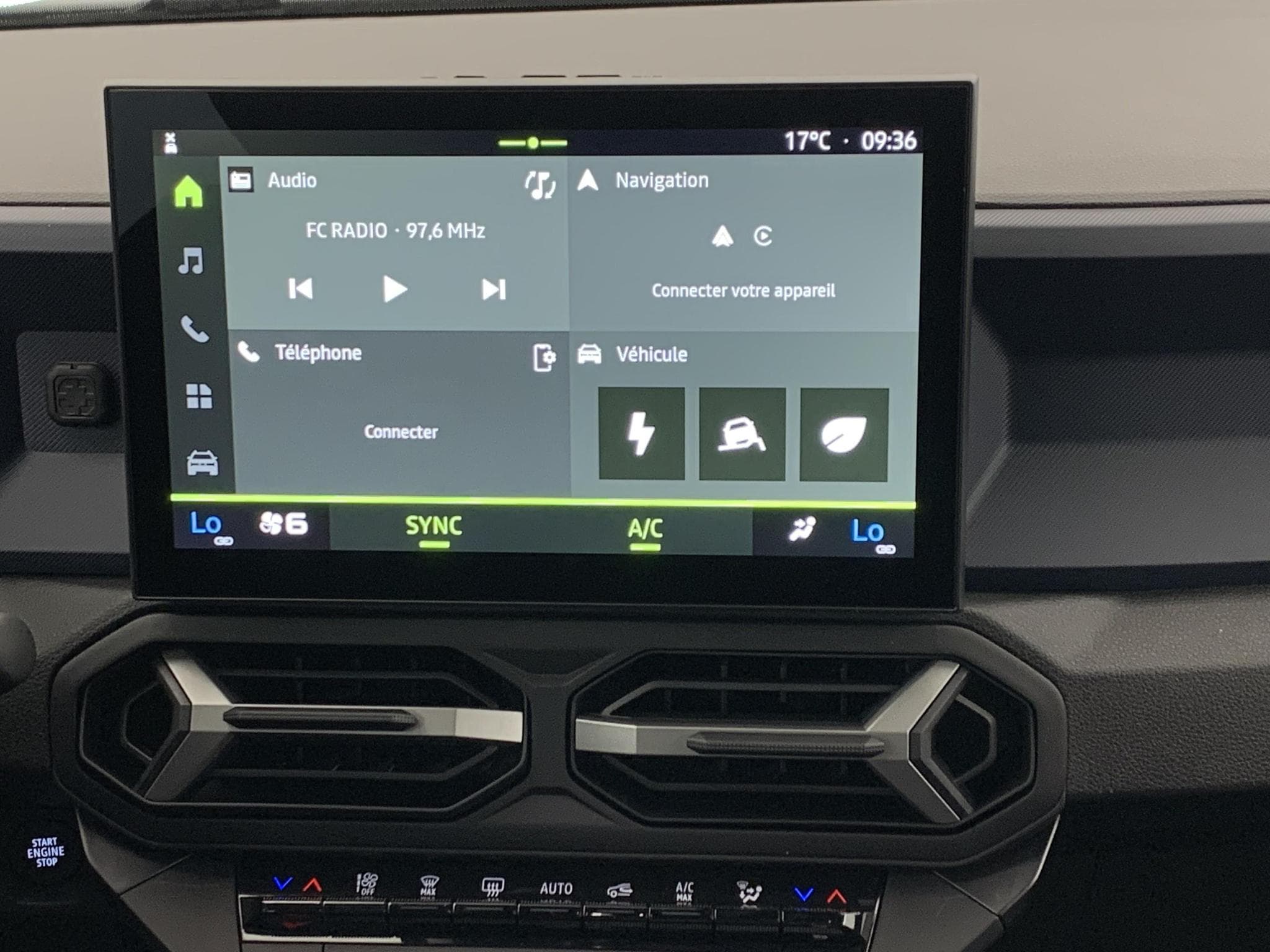 Dacia BIGSTER HYBRID 155 Expression (2026) - Foto 18