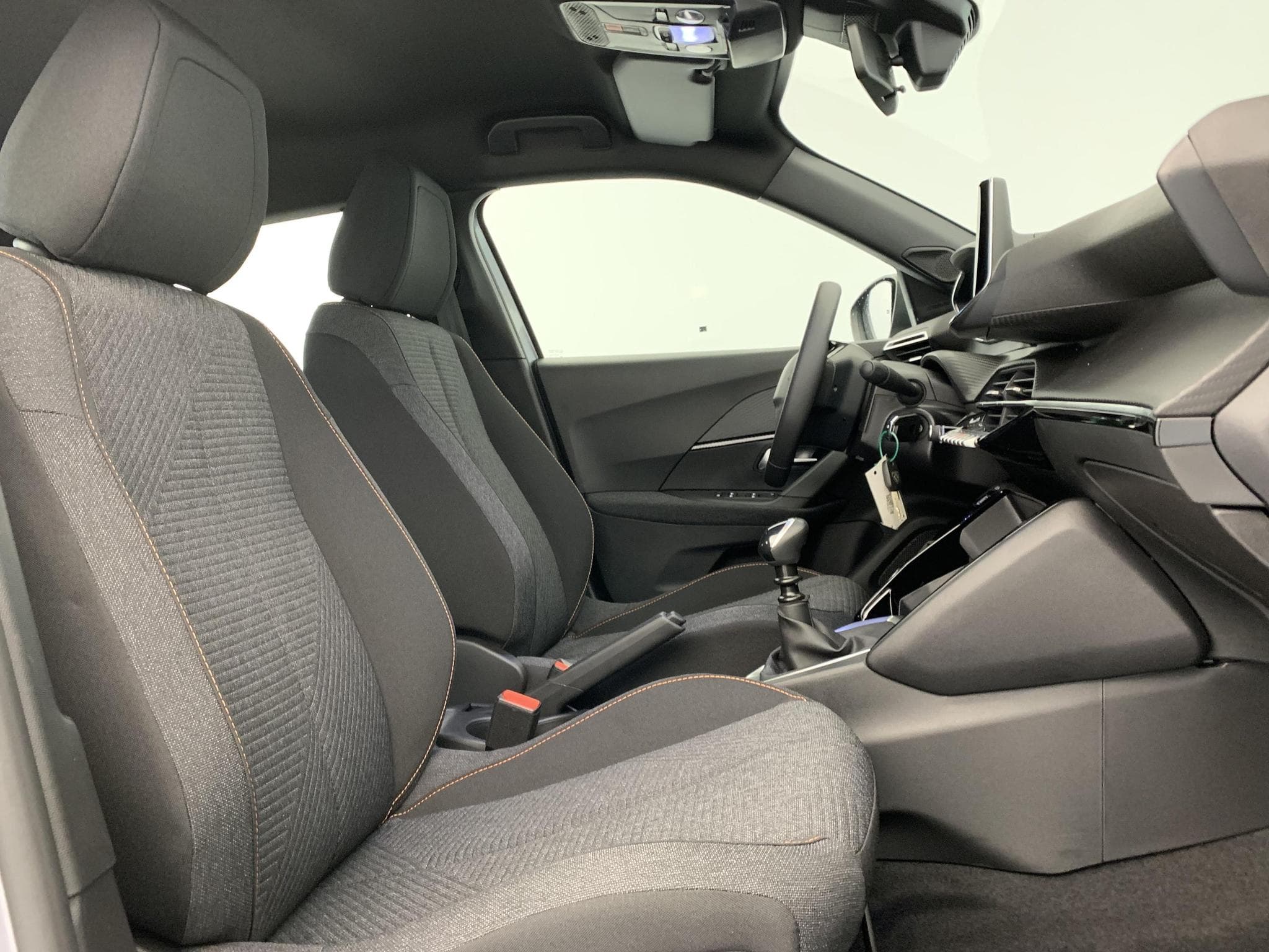 Peugeot 2008 100 S&S BVM6 Style (2026) - Foto 9