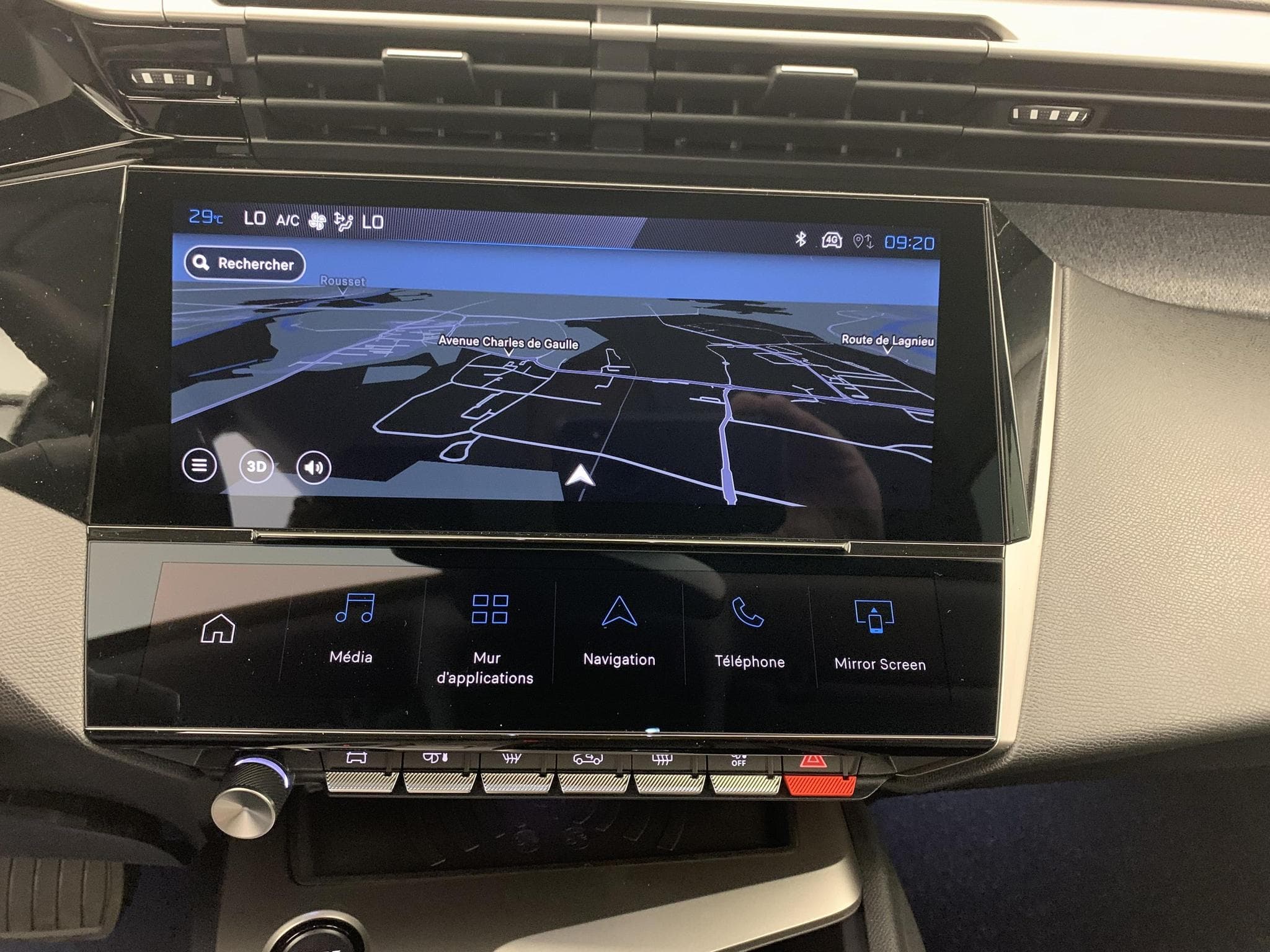 Peugeot 308 NOUVELLE HYBRID 145 E-DCS6 ALLURE (2026) - Photo 16