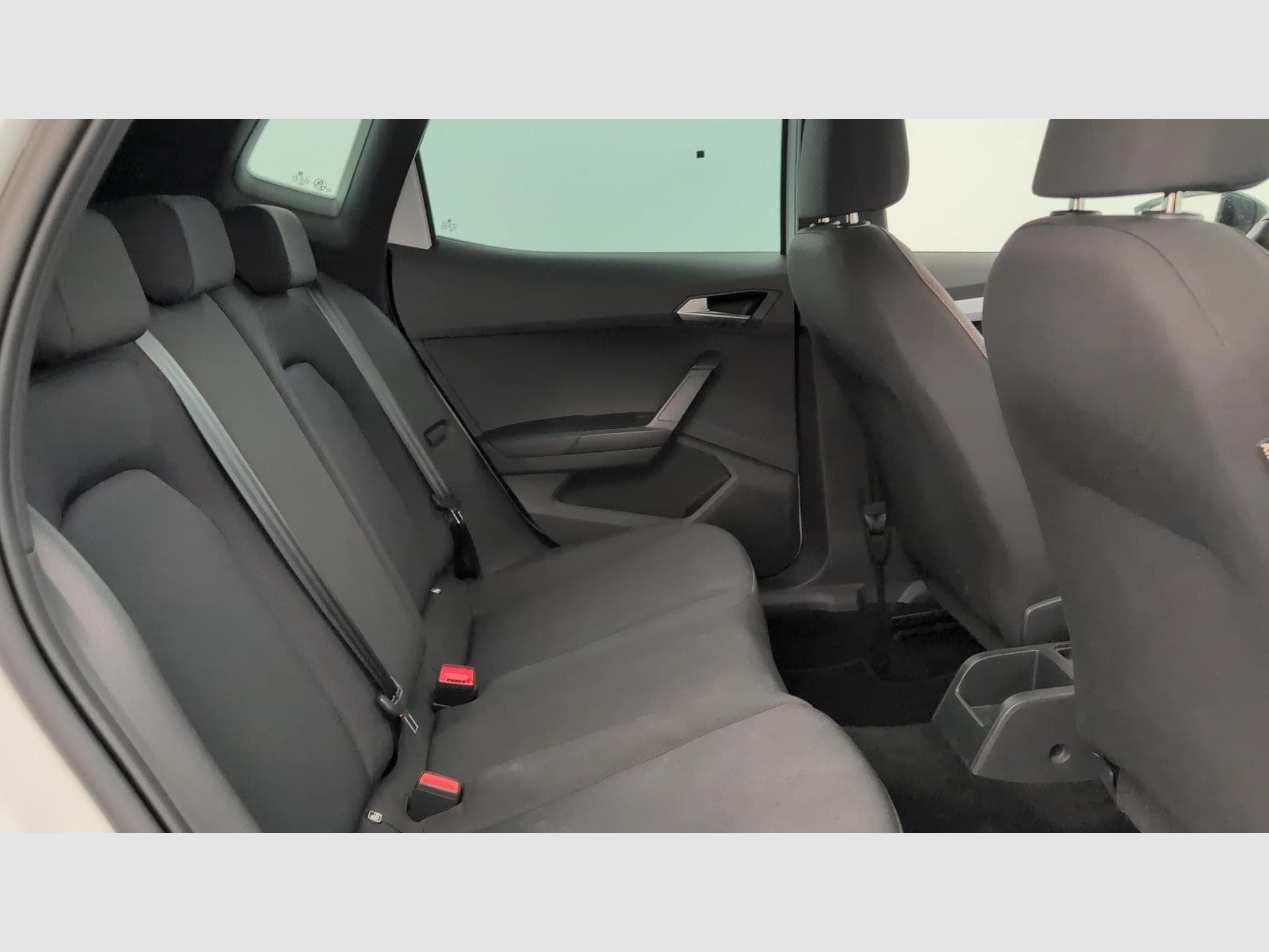 Seat Arona 1.0 TSI 95 CH START/STOP BVM5 FR (2025) - Foto 10