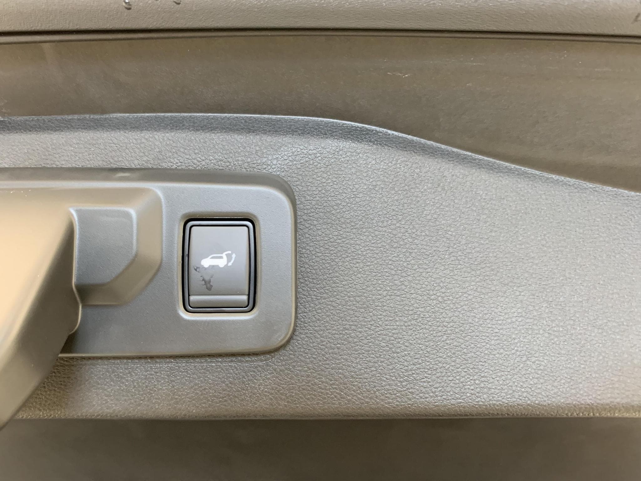 Renault ESPACE VI Espace full hybrid E-Tech 200 ch 7pl Esprit Alpine (2026) - Photo 13