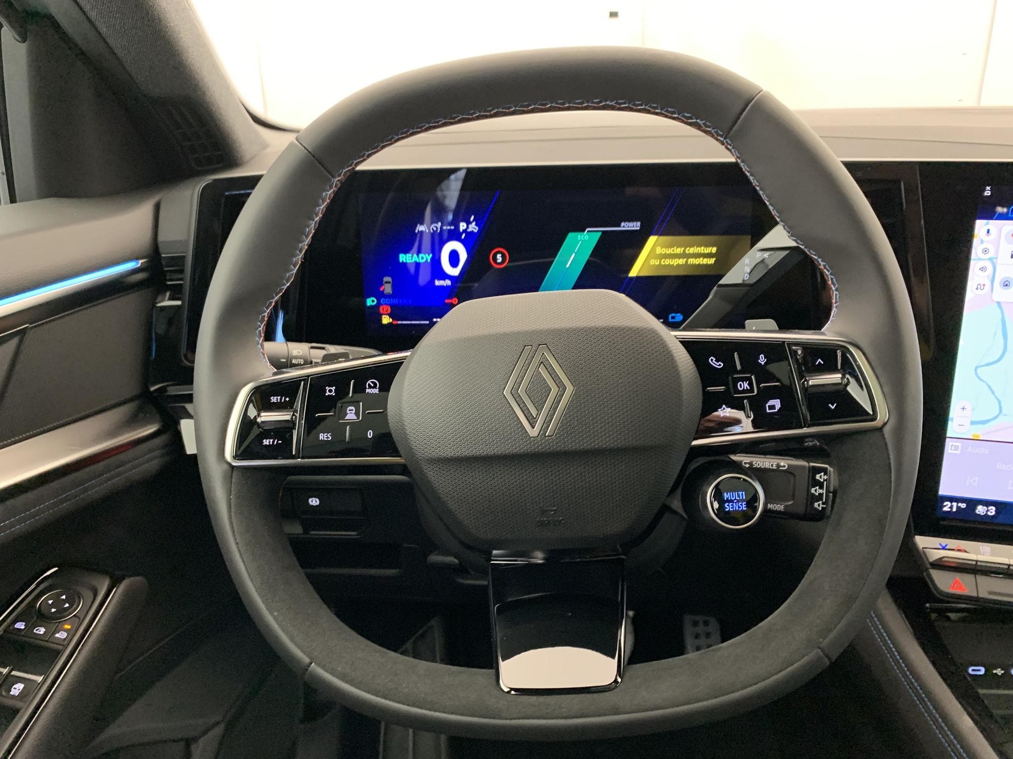 Renault ESPACE VI Espace full hybrid E-Tech 200 ch 7pl Esprit Alpine (2026) - Photo 17
