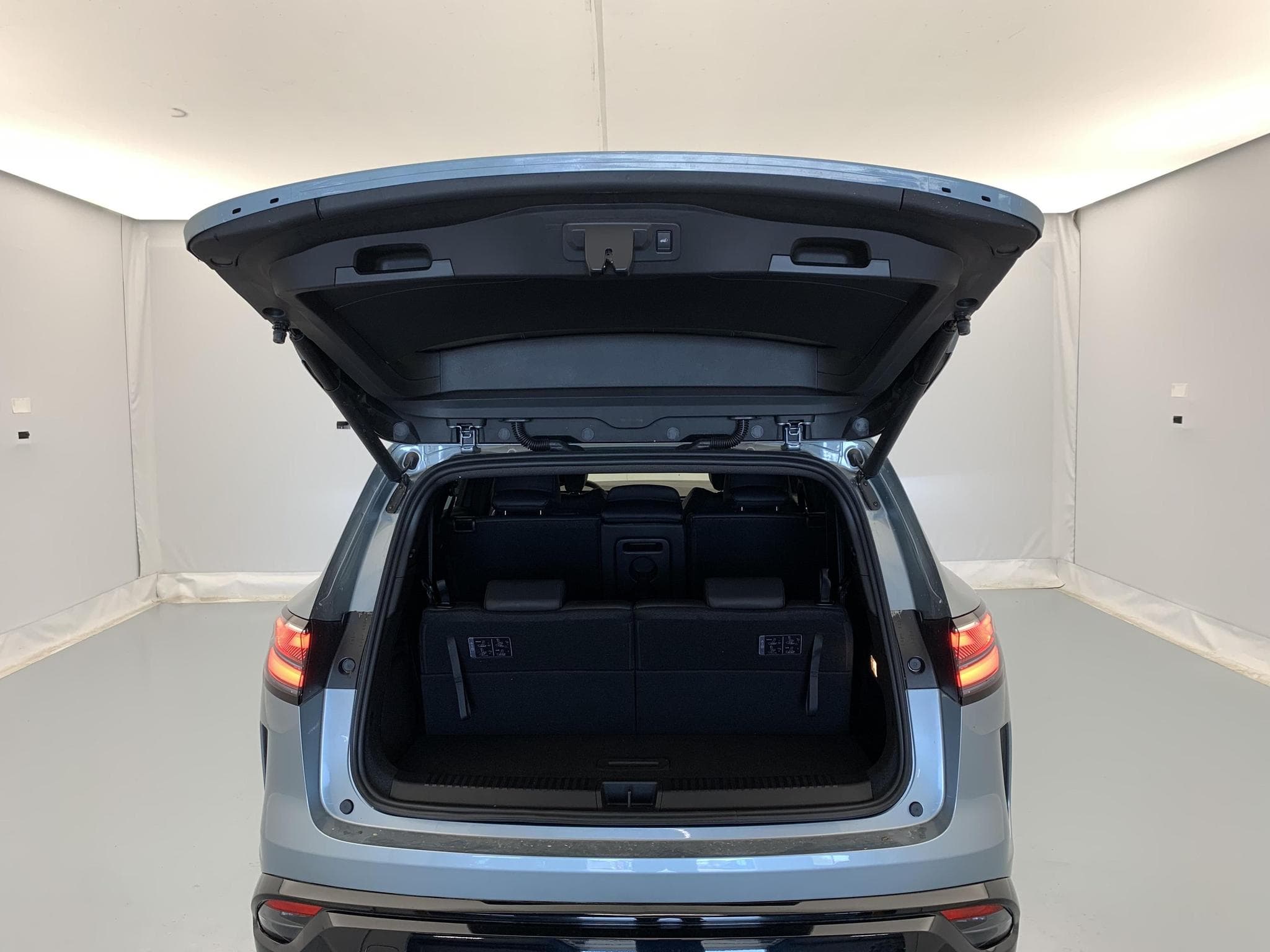 Renault ESPACE VI Espace full hybrid E-Tech 200 ch 7pl Esprit Alpine (2026) - Photo 13