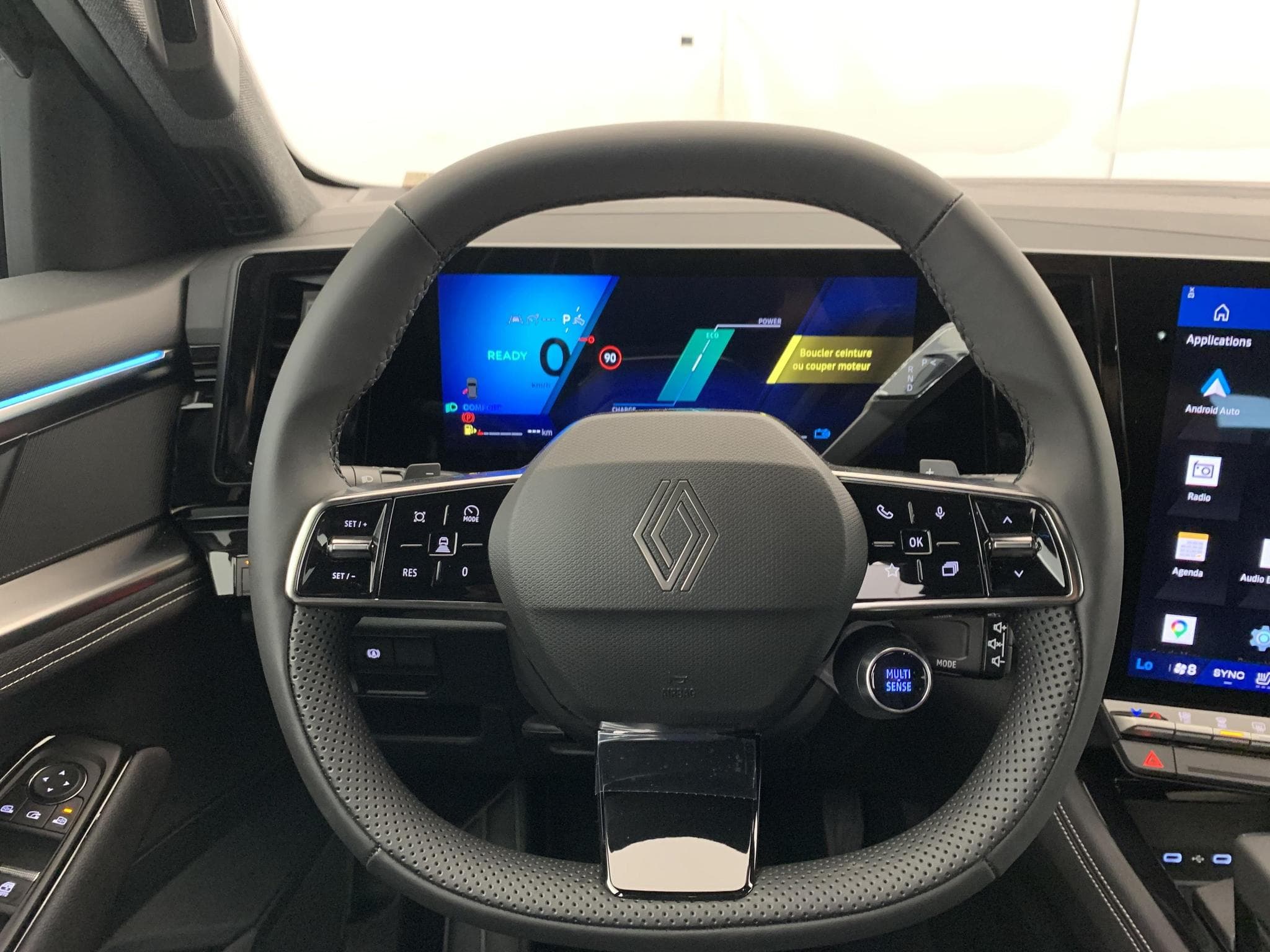 Renault ESPACE VI Espace full hybrid E-Tech 200 ch 7pl Iconic (2026) - Photo 19