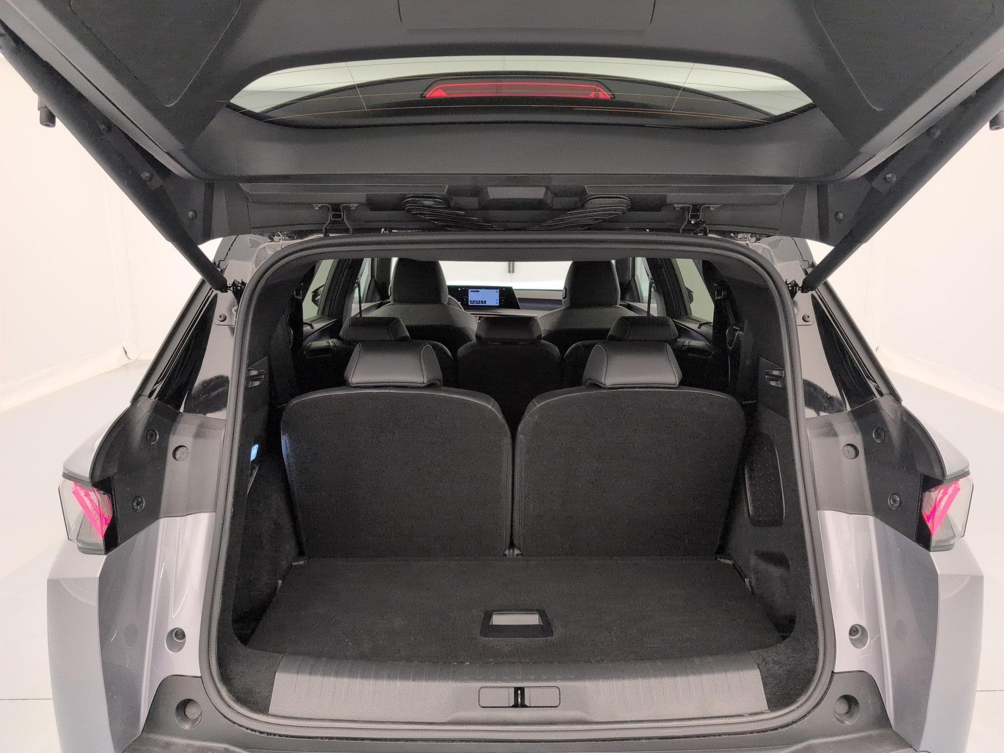 Peugeot 5008 HYBRID 145CH E-DCS6 GT (2025) - Photo 11