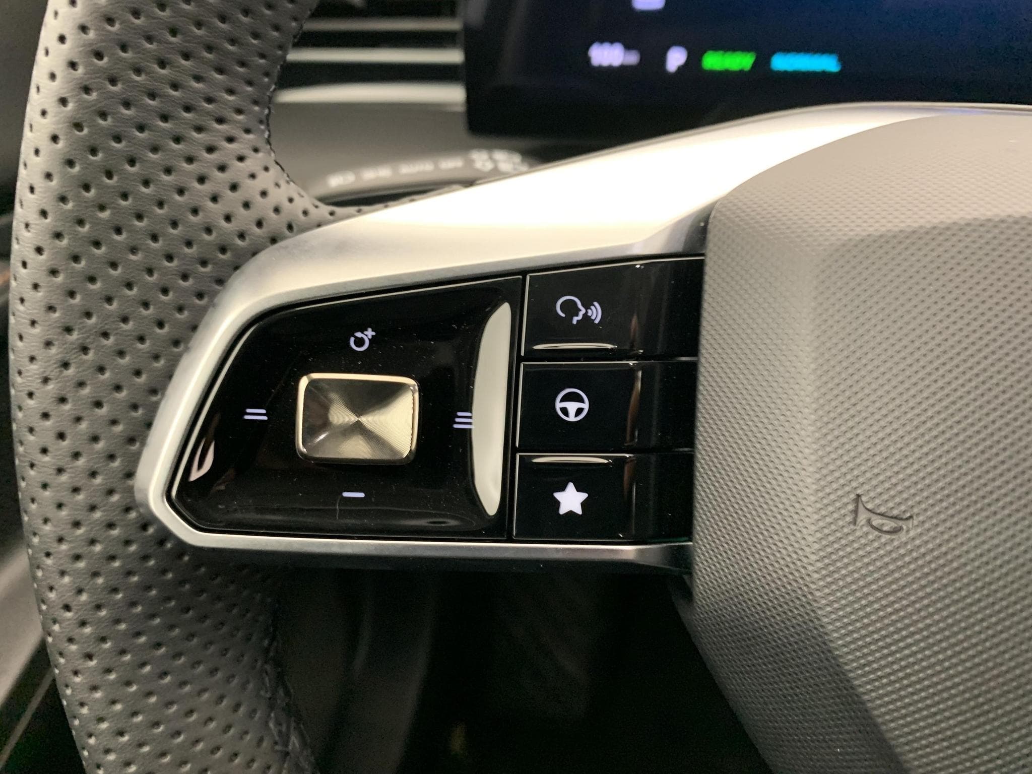 Mg EHS 1.5 Hybrid+ 224 ch Luxury (2026) - Photo 15