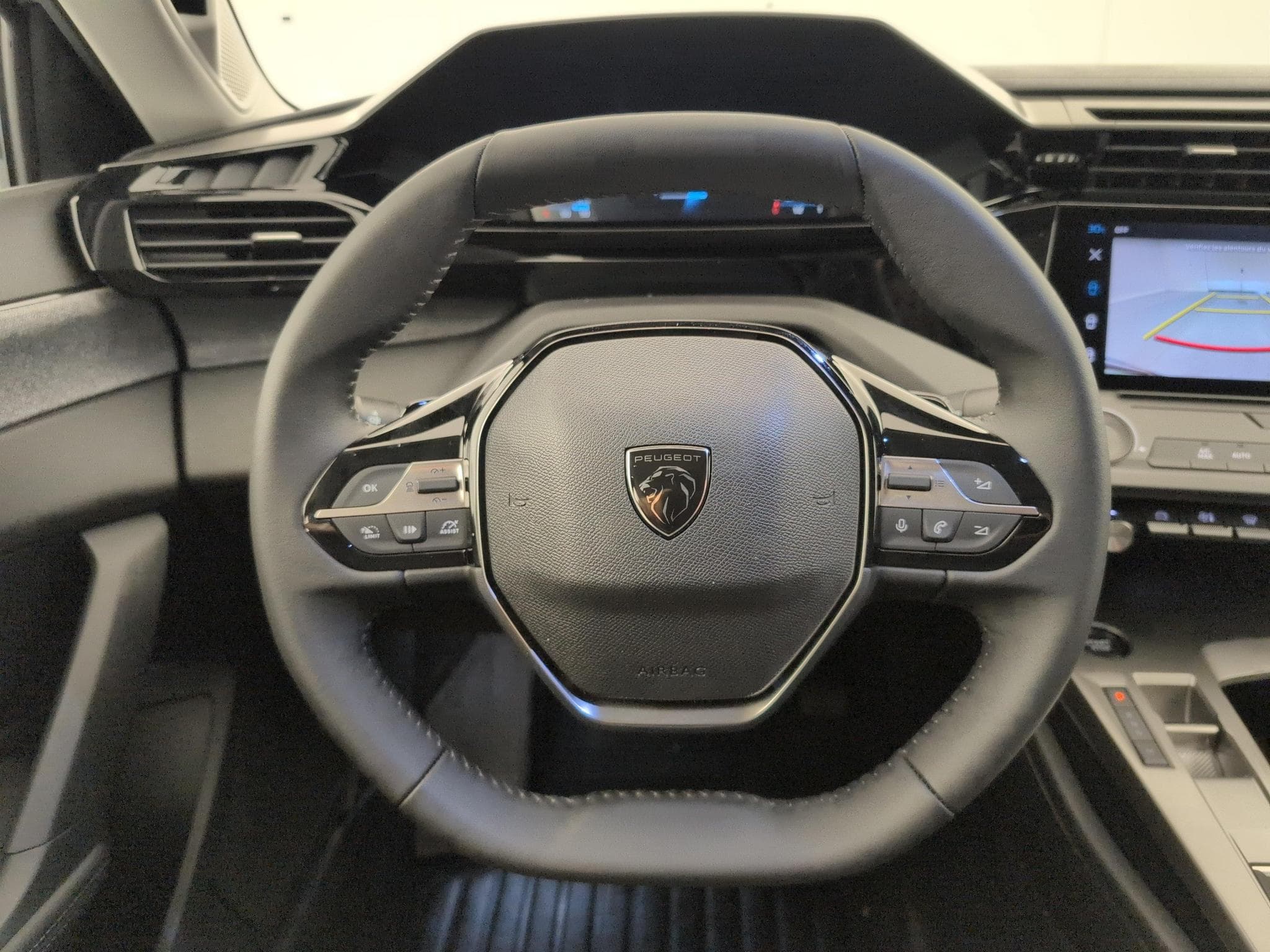 Peugeot 308 NOUVELLE HYBRID 145 E-DCS6 ALLURE (2026) - Photo 14