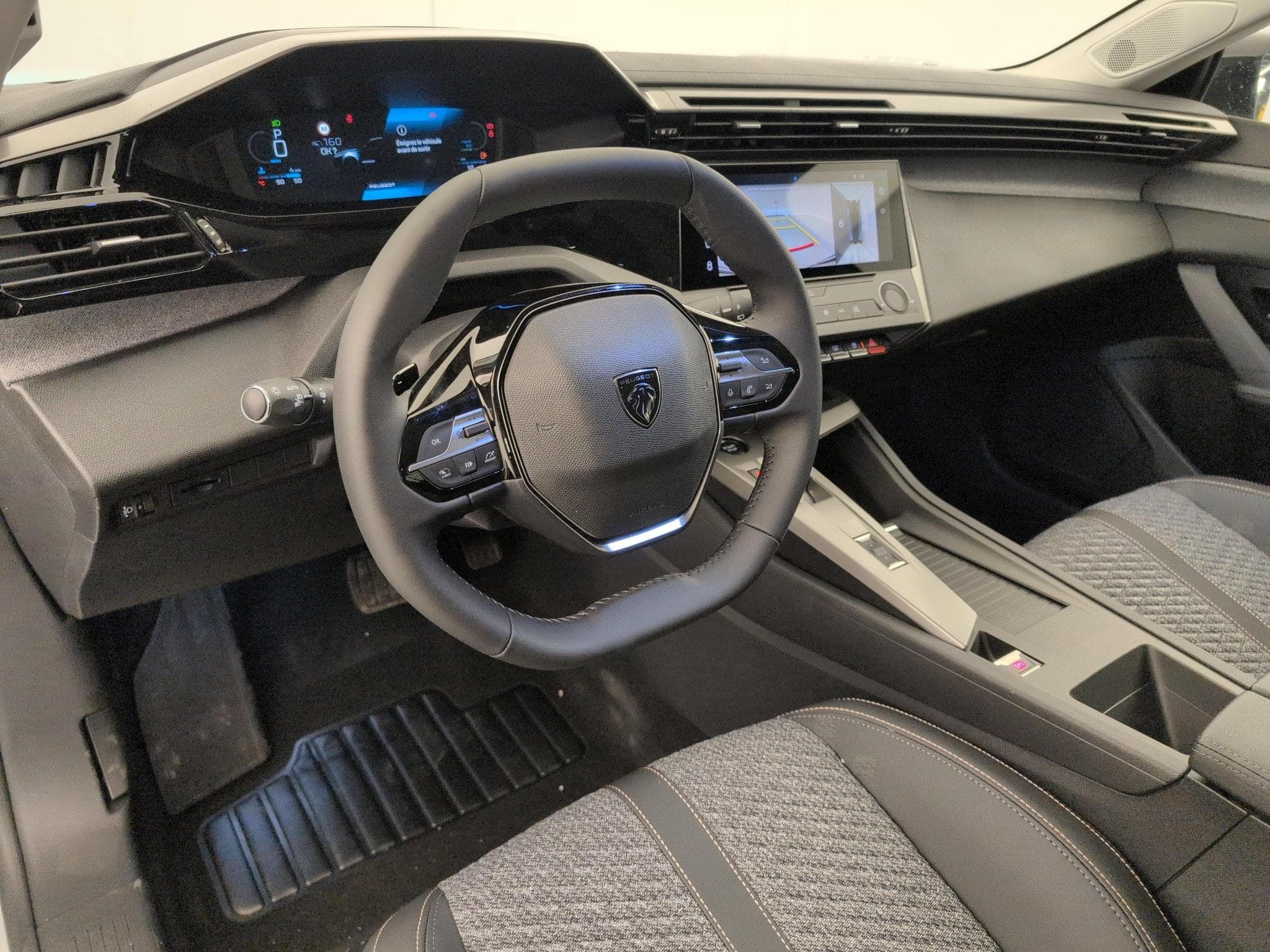 Peugeot 308 NOUVELLE HYBRID 145 E-DCS6 ALLURE (2026) - Photo 15