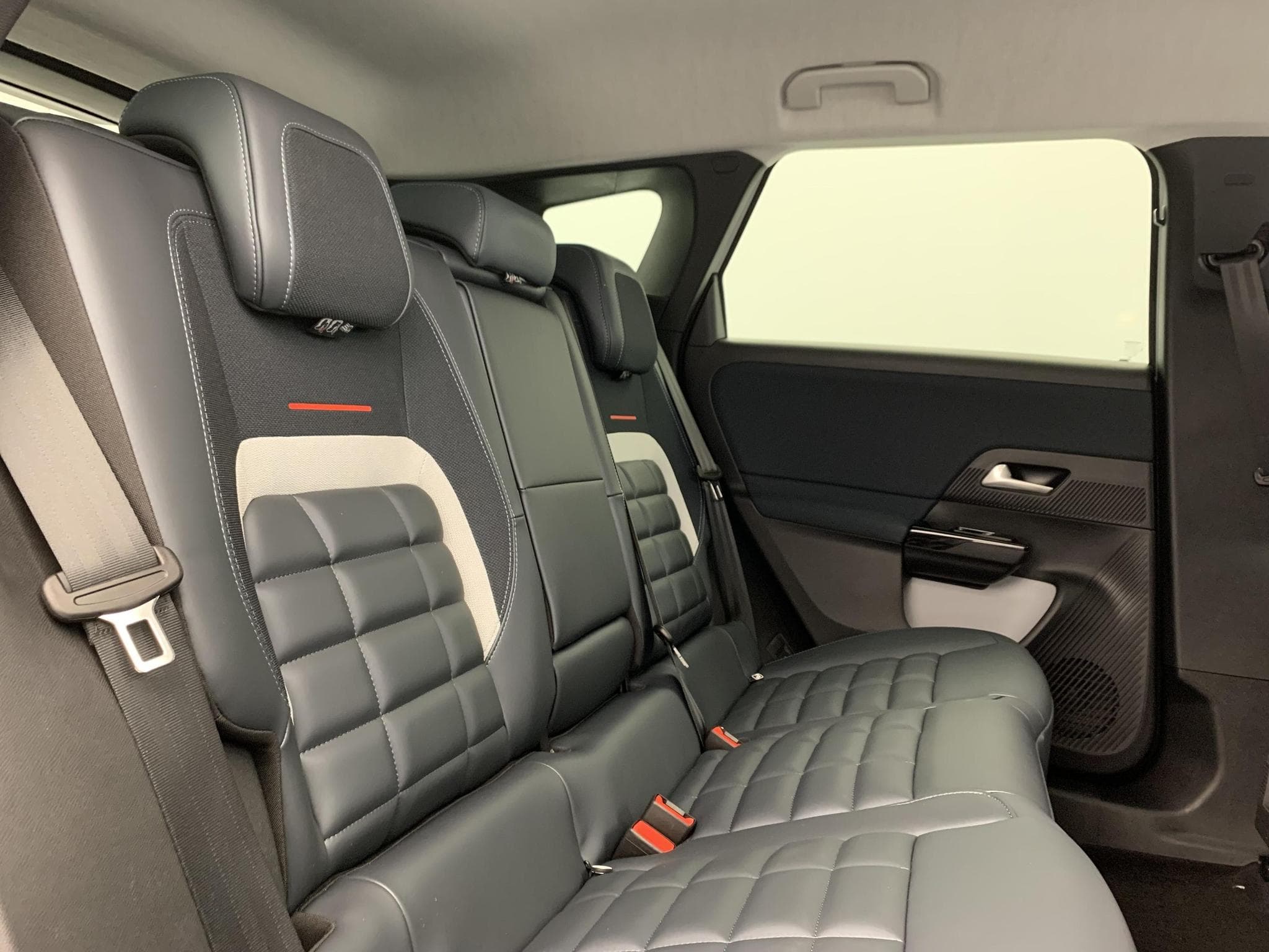 CitroëN C5 AIRCROSS HYBRIDE 145 CH E-DCS6 MAX (2026) - Foto 7