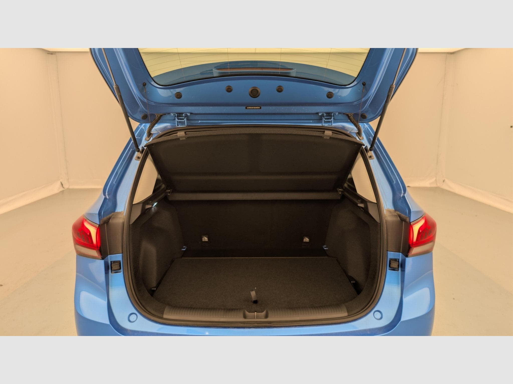 Mg ZS 1.5 L Hybrid+ 197 ch Luxury (2025) - Photo 11