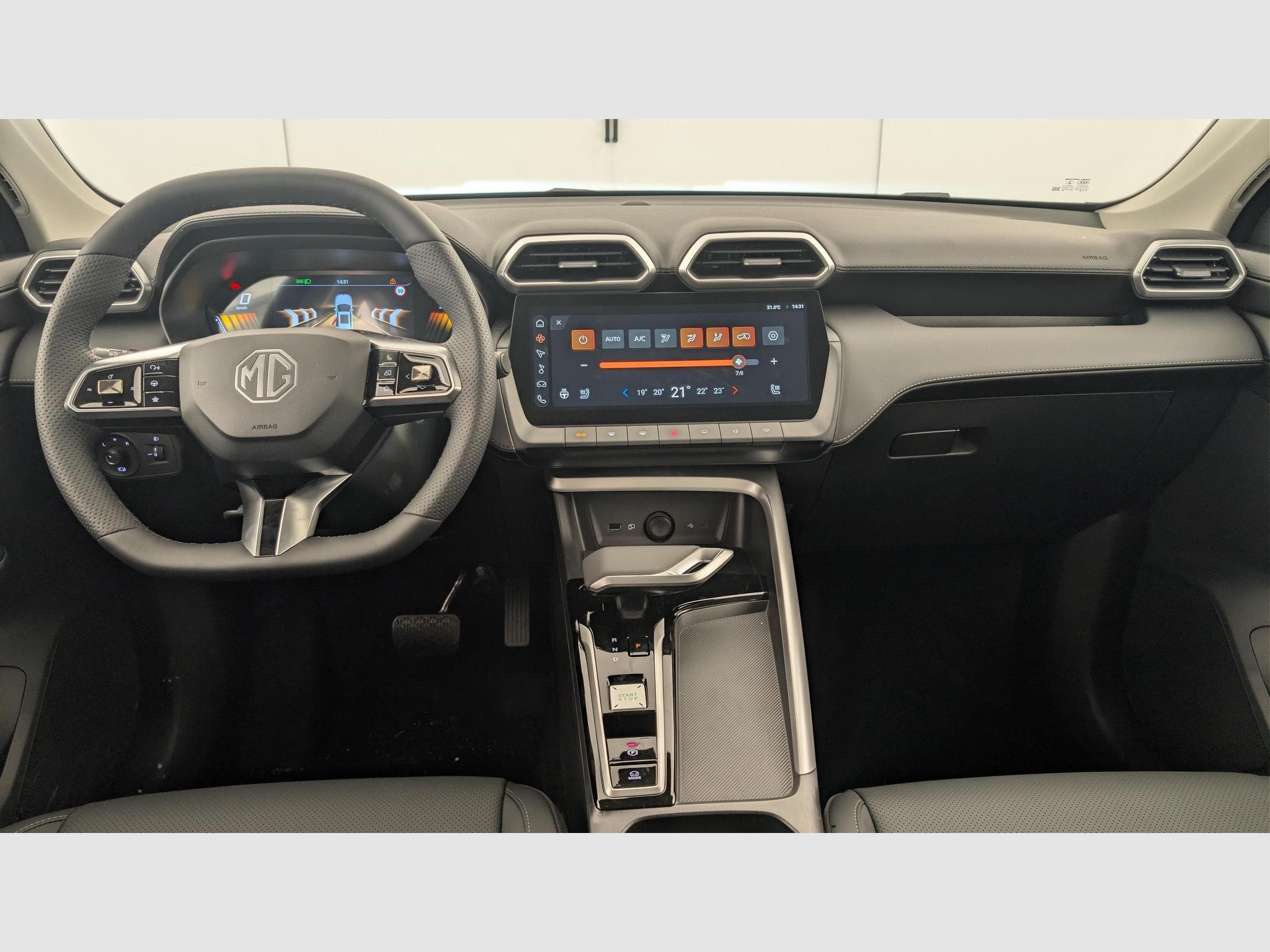 Mg ZS 1.5 L Hybrid+ 197 ch Luxury (2025) - Photo 13