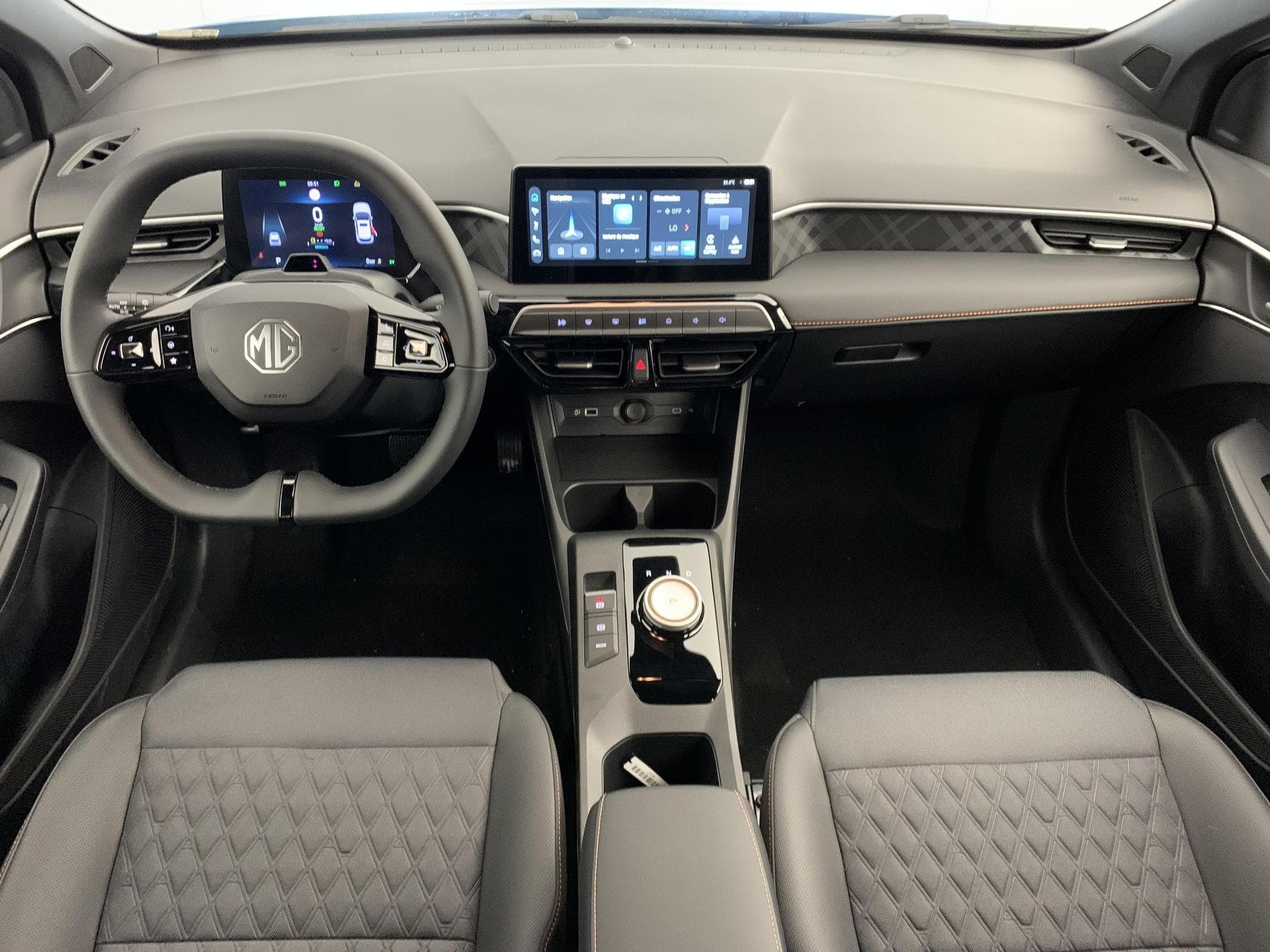 Mg MG3 1.5 L Hybrid+ 195 ch Luxury (2025) - Photo 12