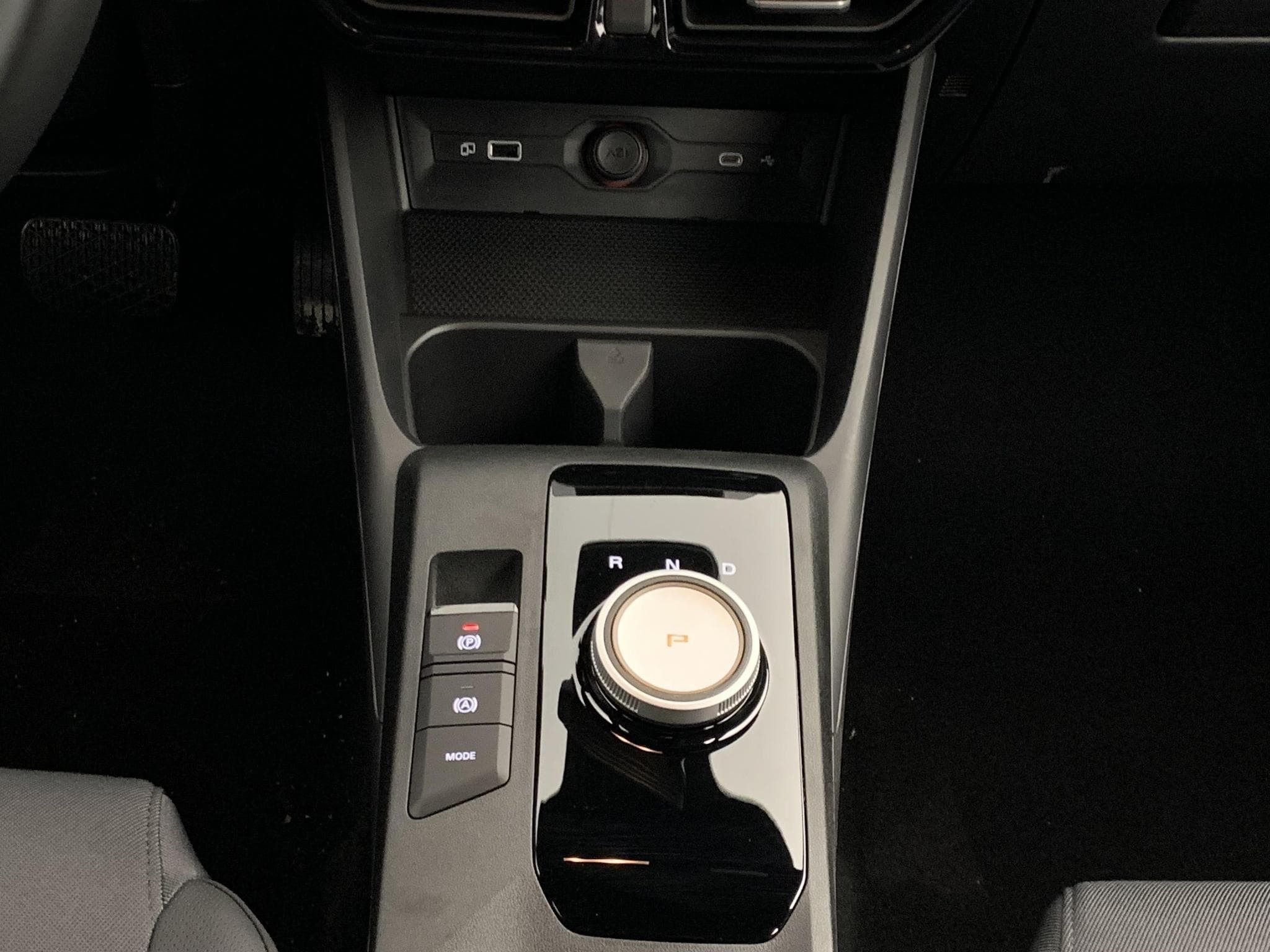 Mg MG3 1.5 L Hybrid+ 195 ch Luxury (2025) - Photo 16