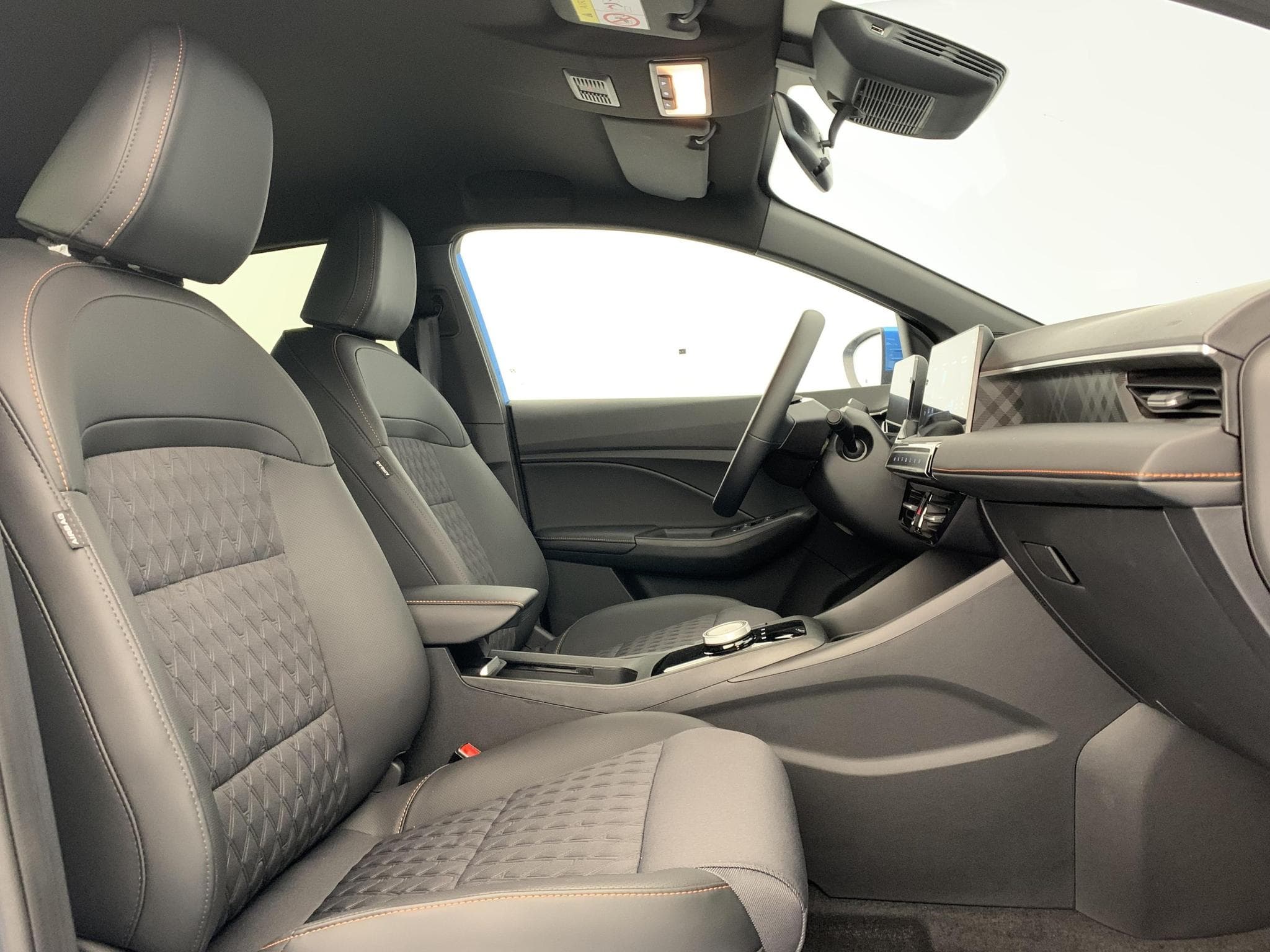 Mg MG3 1.5 L Hybrid+ 195 ch Luxury (2025) - Photo 9