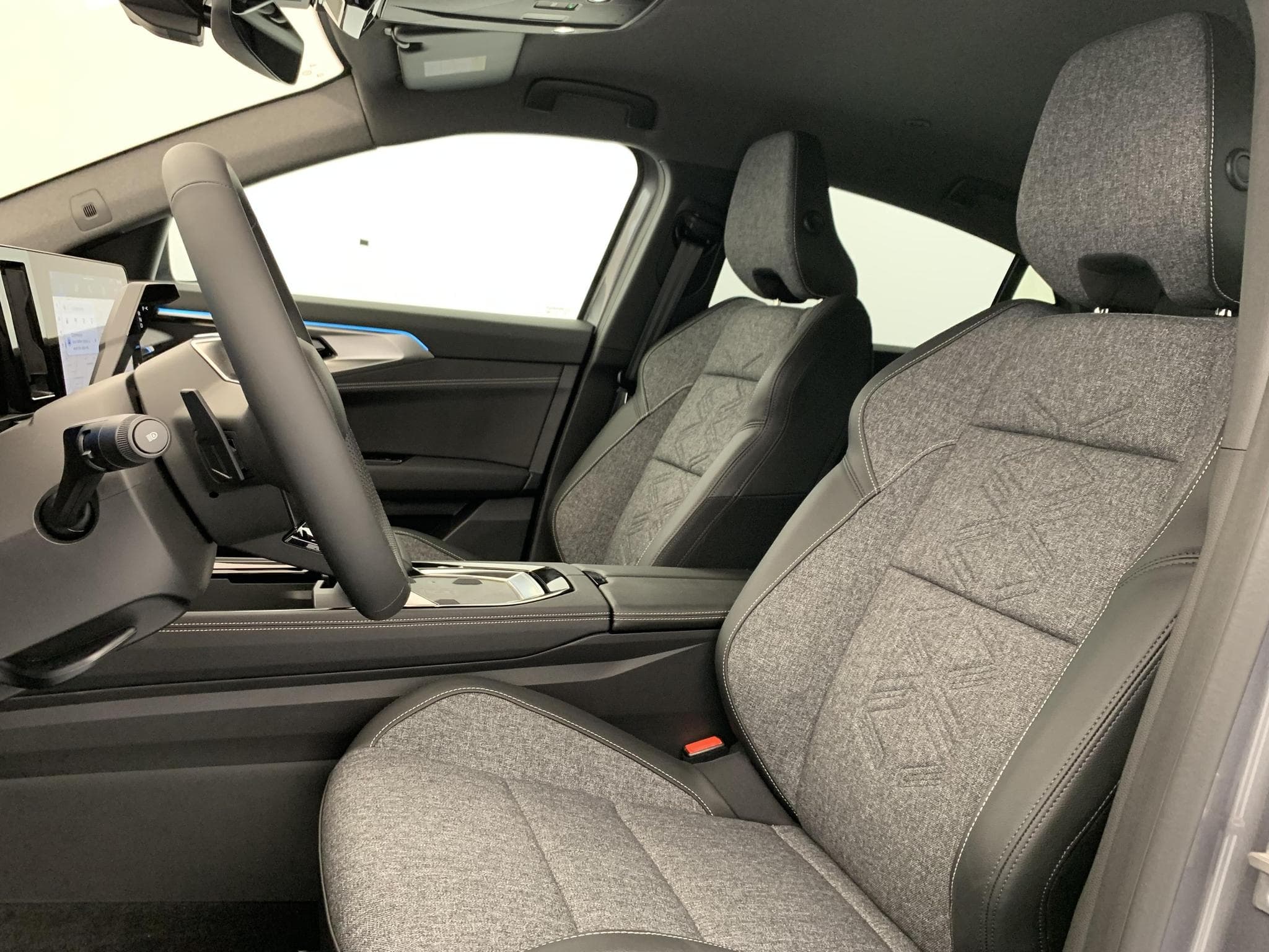 Renault Rafale E-Tech full hybrid 200ch Techno (2026) - Photo 16