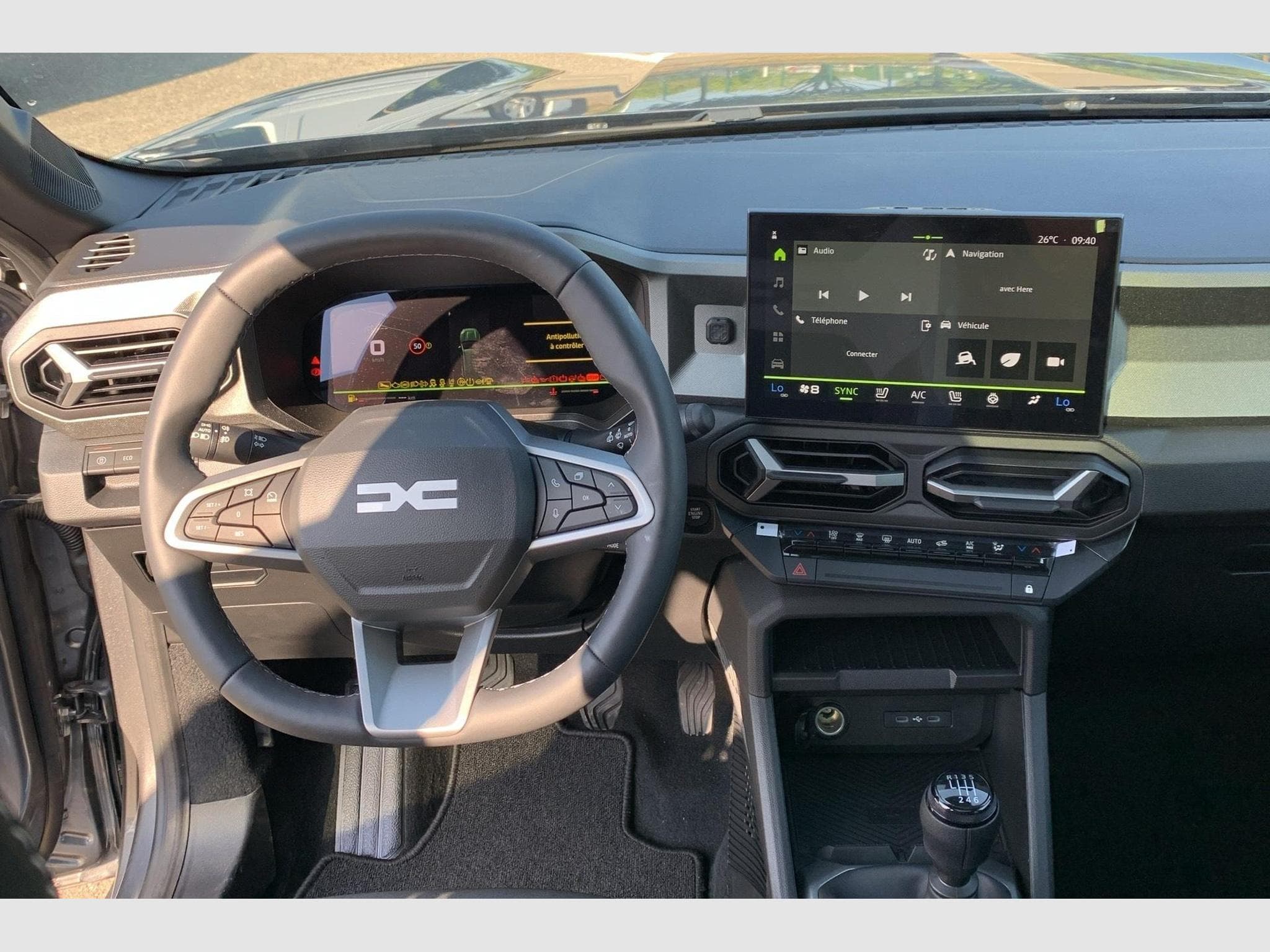 Dacia BIGSTER Mild Hybrid 140 Journey (2026) - Photo 11