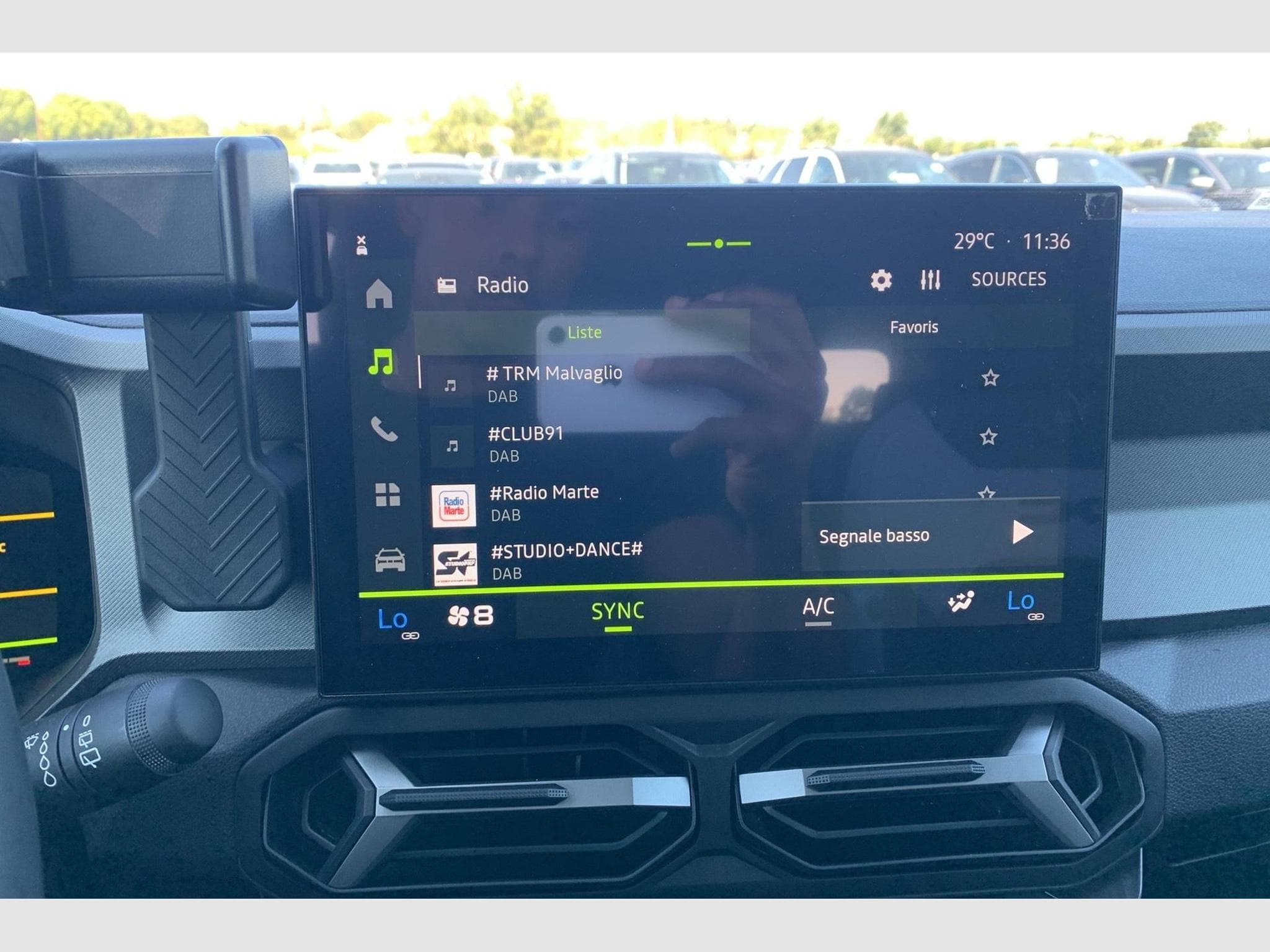 Dacia BIGSTER Mild Hybrid 140 Journey (2026) - Photo 17