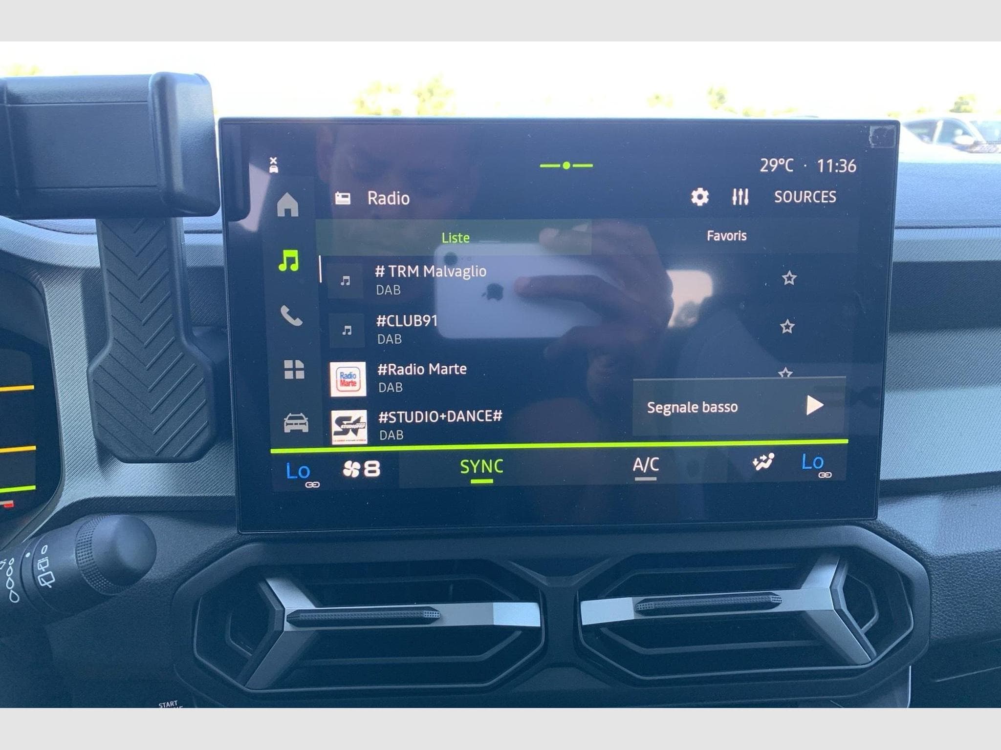 Dacia BIGSTER Mild Hybrid 140 Journey (2026) - Photo 18