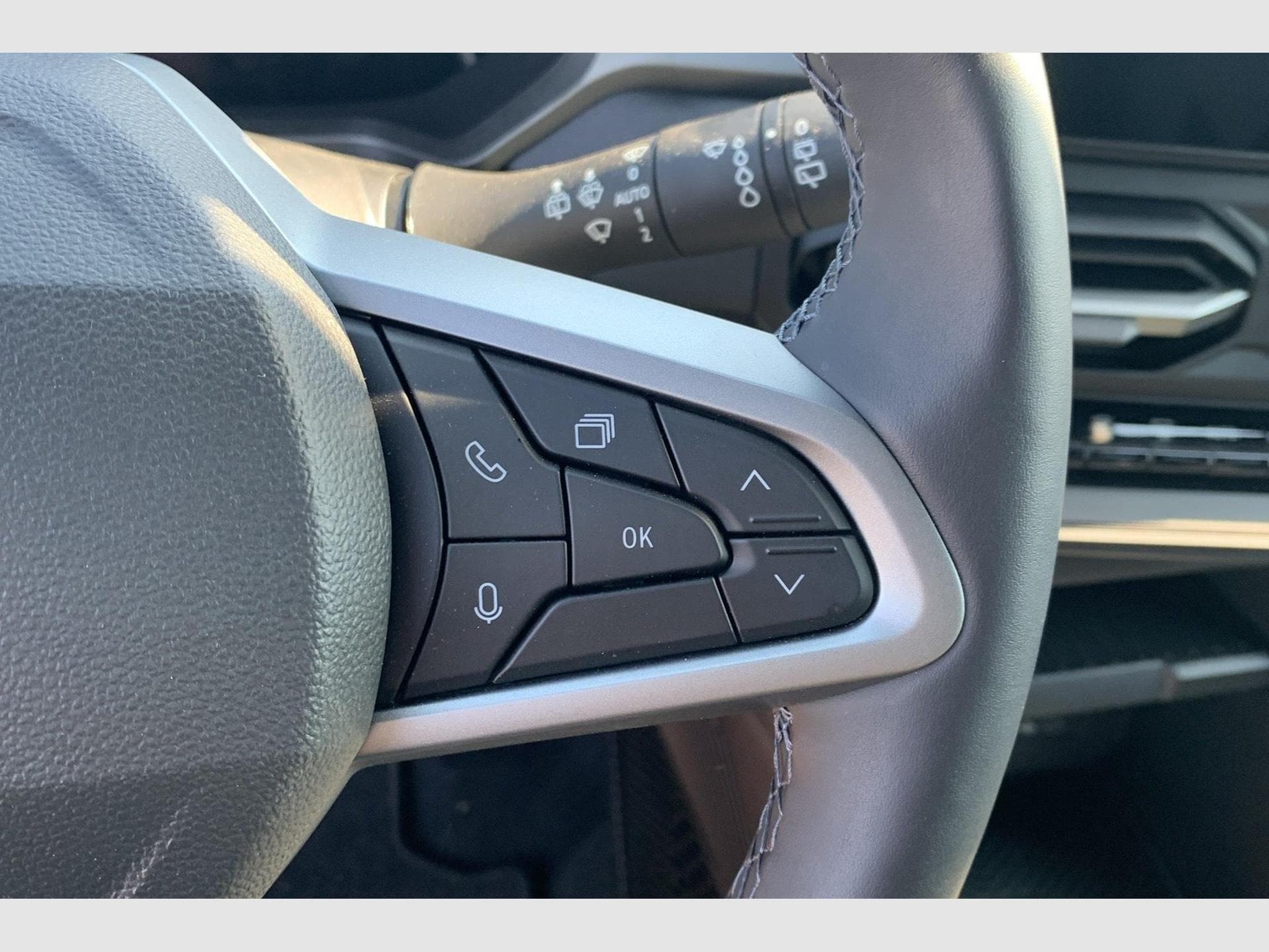 Dacia BIGSTER Mild Hybrid 140 Journey (2026) - Photo 13