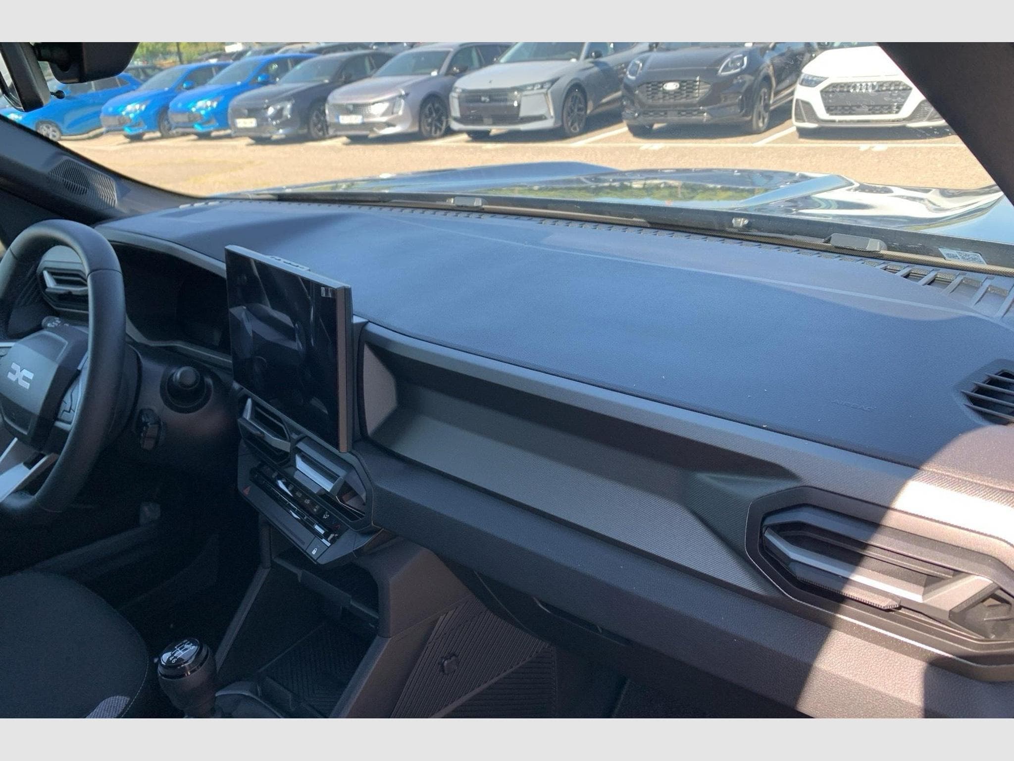 Dacia BIGSTER Mild Hybrid 140 Journey (2026) - Photo 10