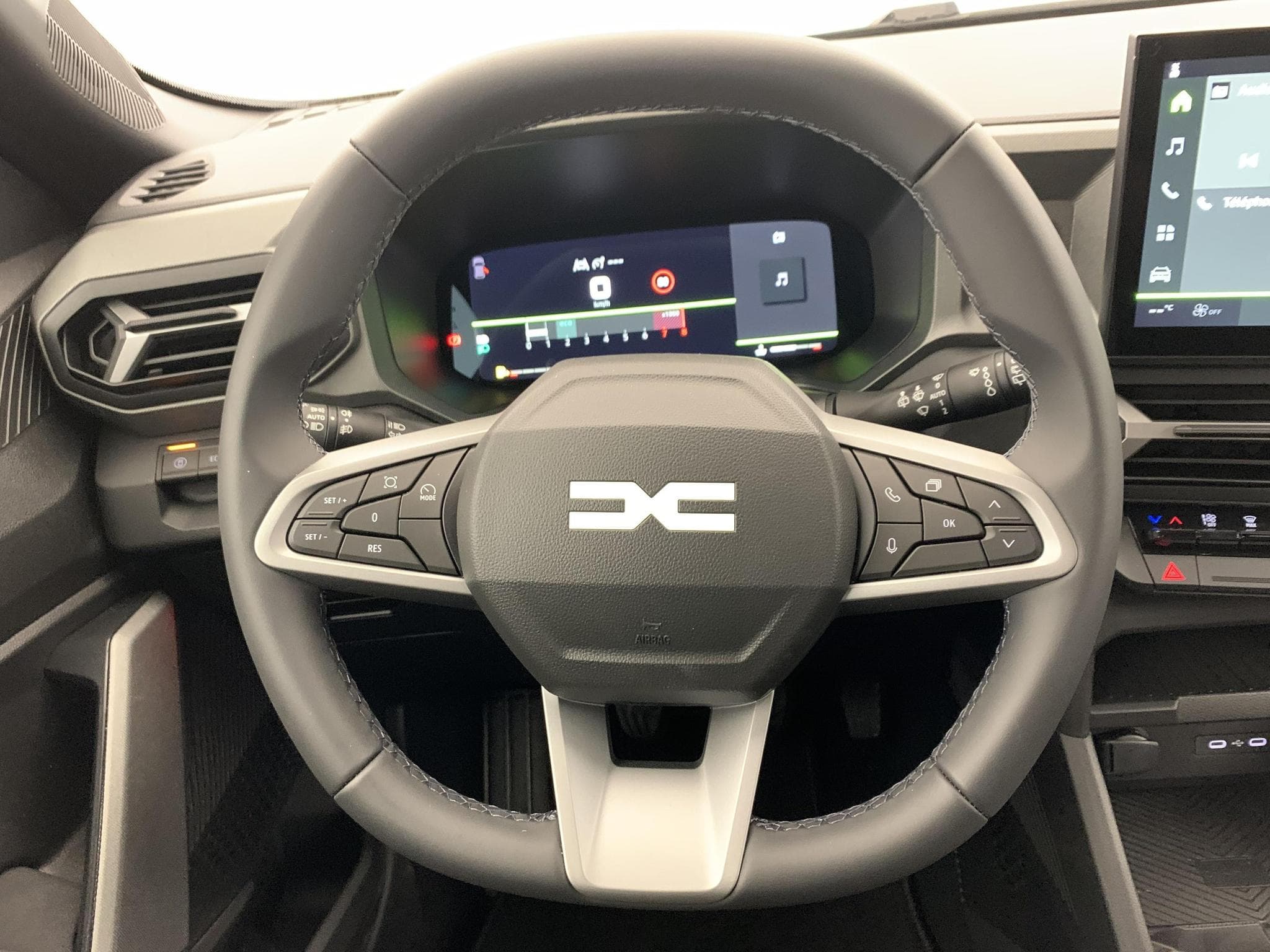 Dacia BIGSTER Mild Hybrid 140 Journey (2026) - Photo 14