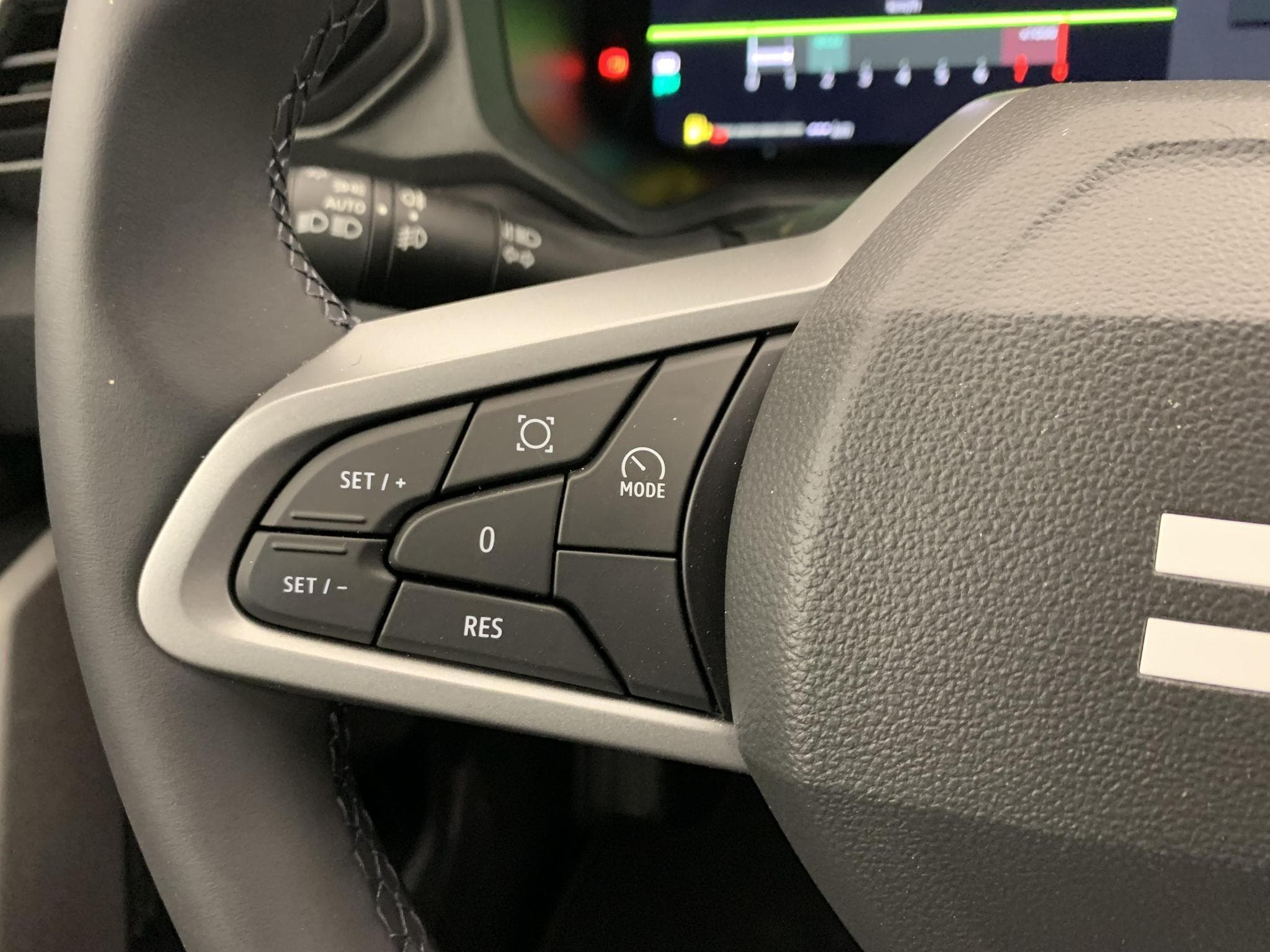 Dacia BIGSTER Mild Hybrid 140 Journey (2026) - Photo 15