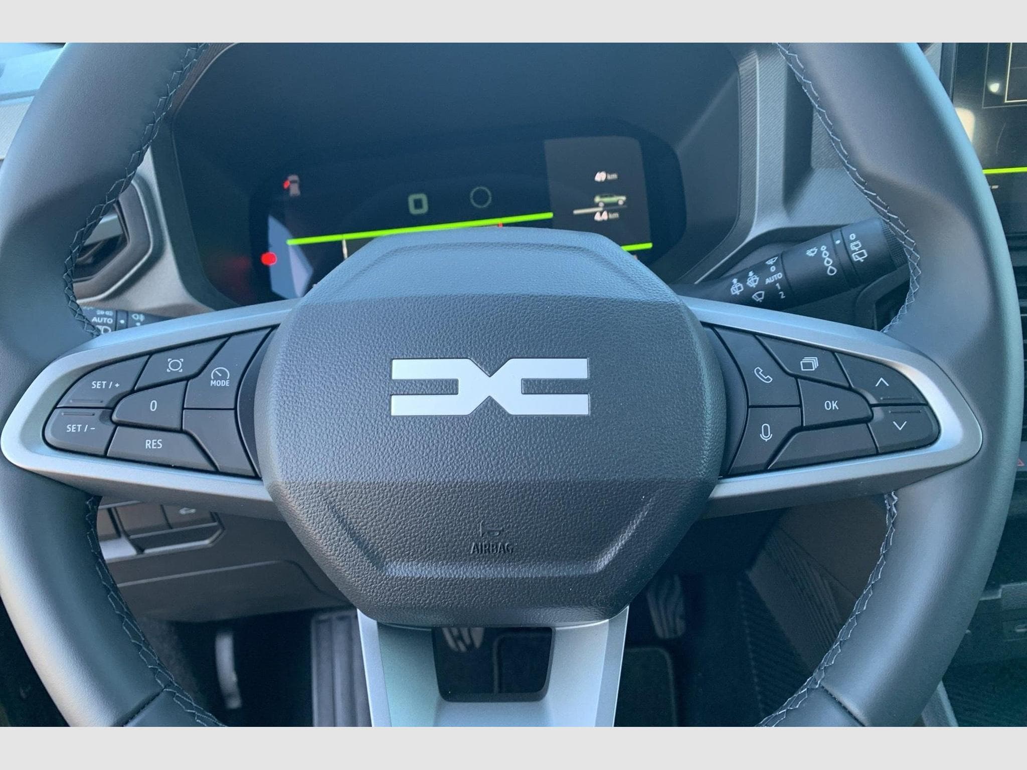 Dacia BIGSTER Mild Hybrid 140 Journey (2026) - Photo 15