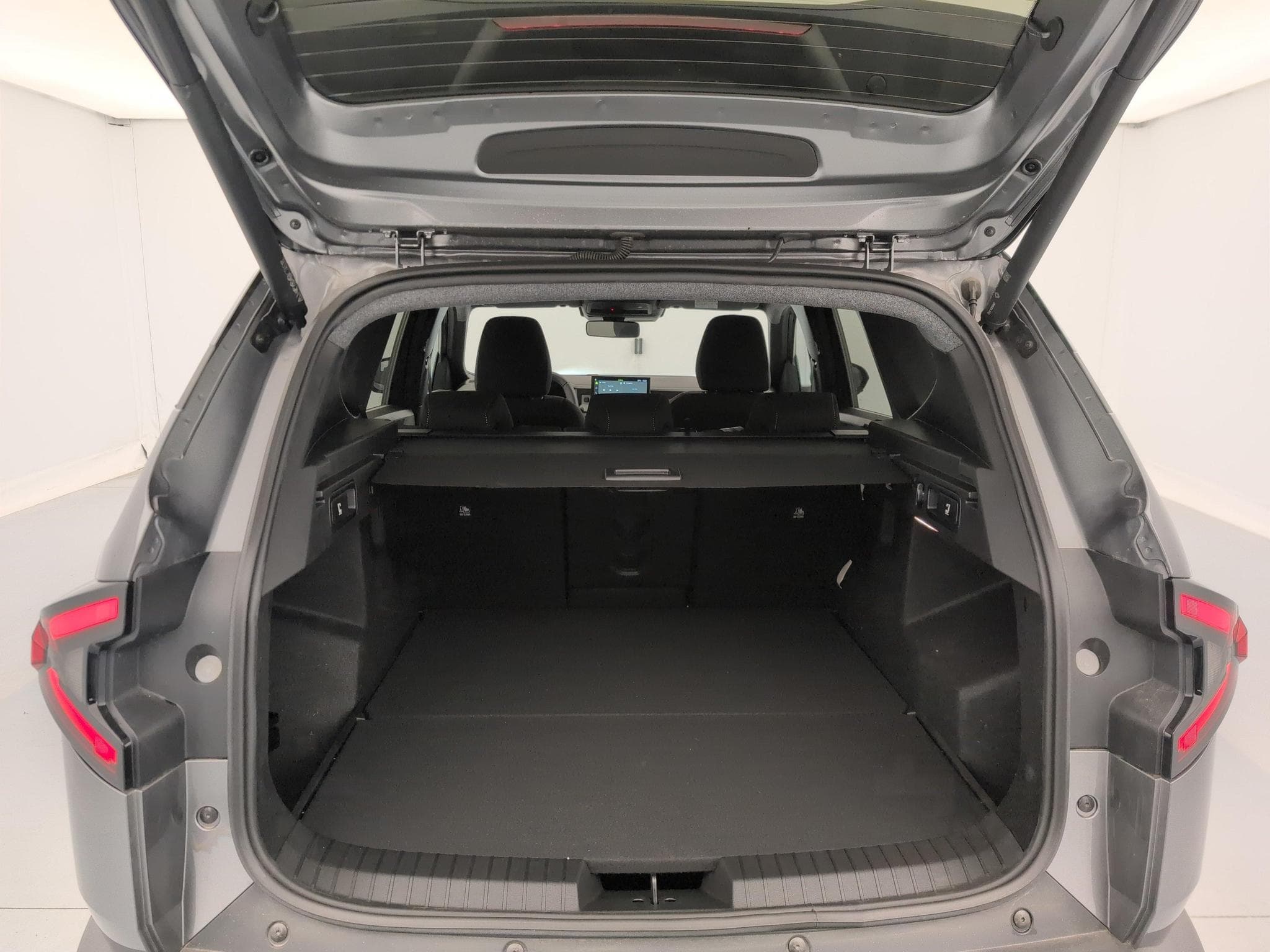 Dacia BIGSTER Mild Hybrid 140 Journey (2026) - Photo 11