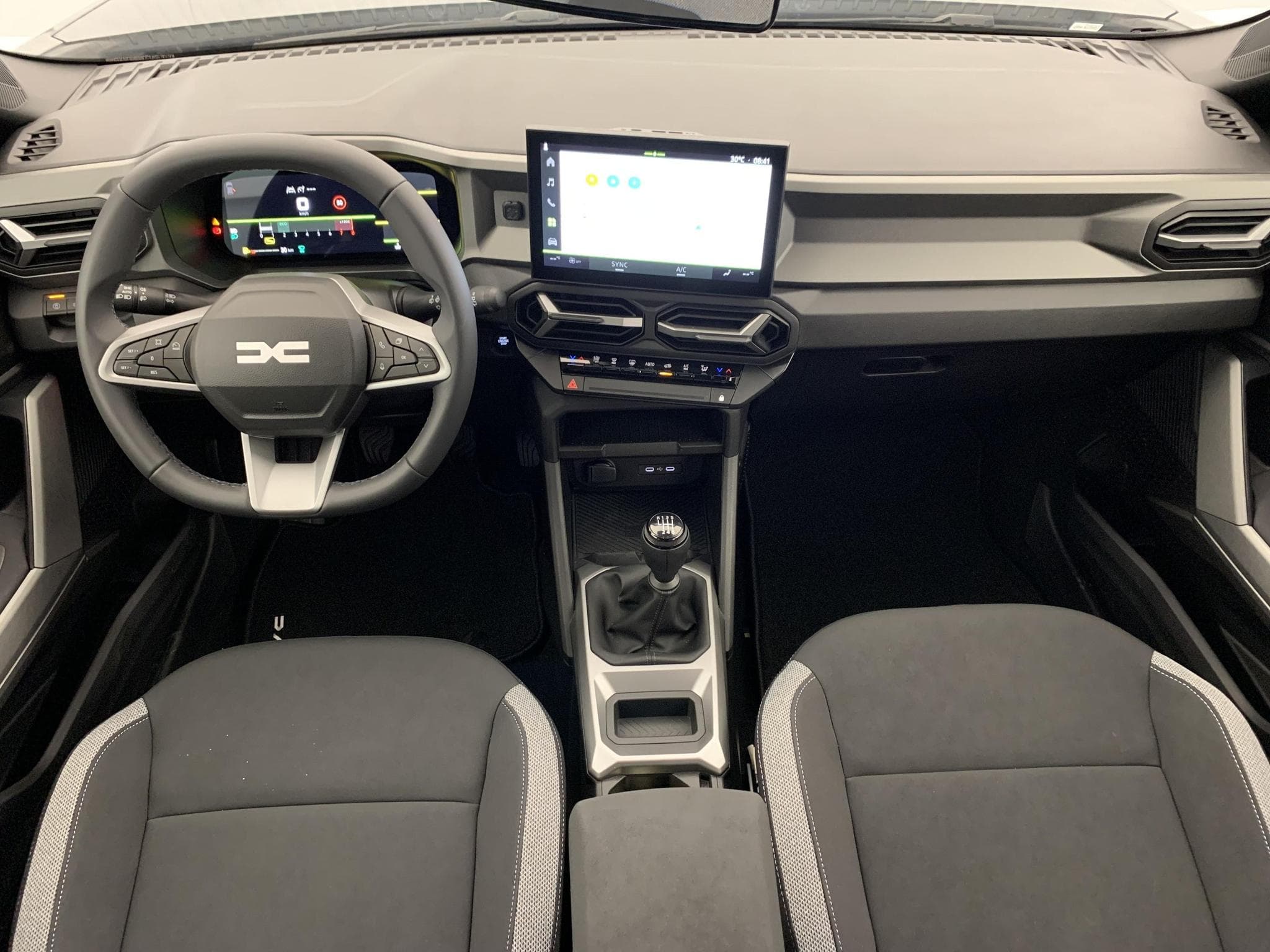 Dacia BIGSTER Mild Hybrid 140 Journey (2026) - Photo 12