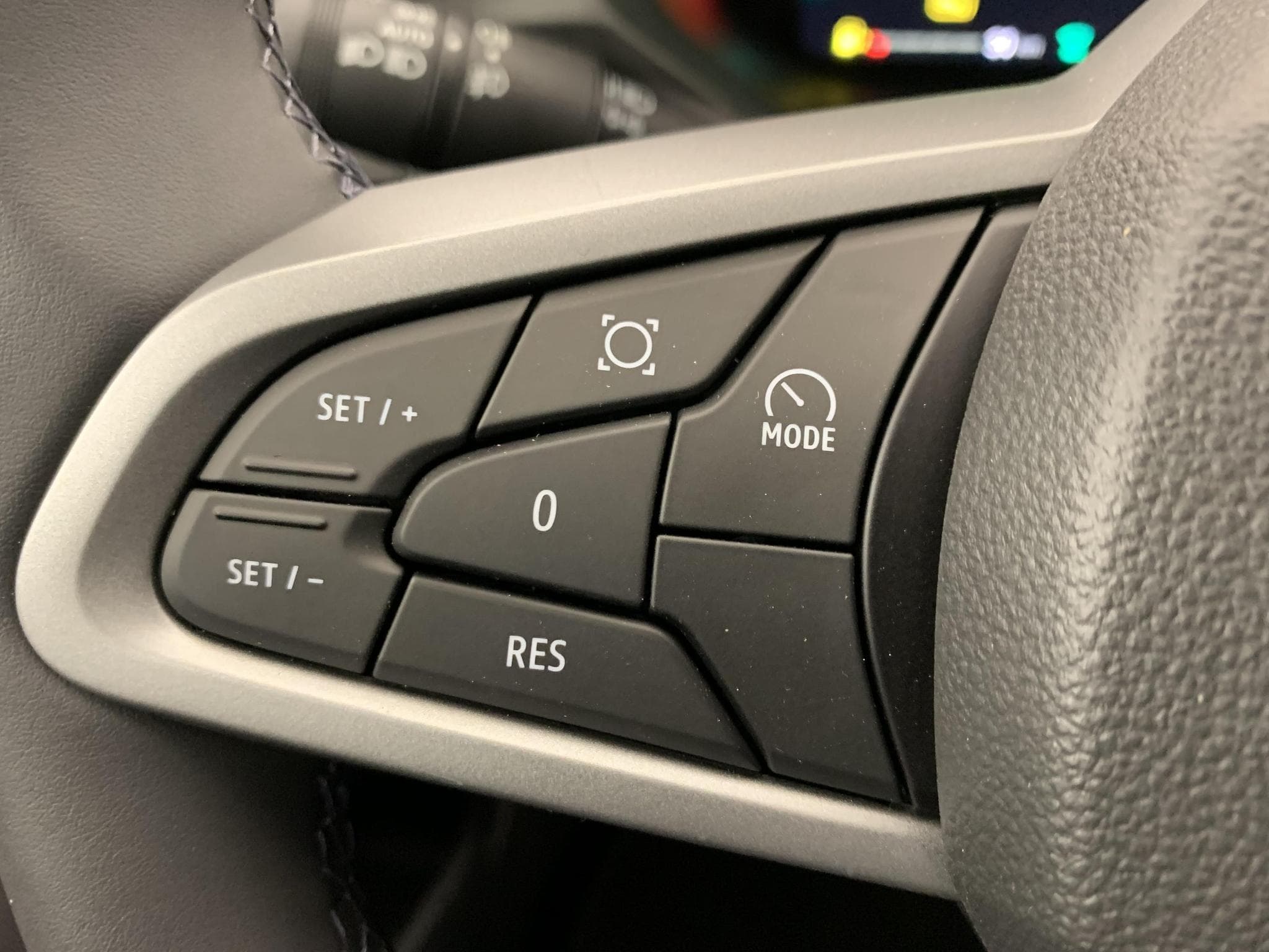 Dacia BIGSTER Mild Hybrid 140 Journey (2026) - Photo 15