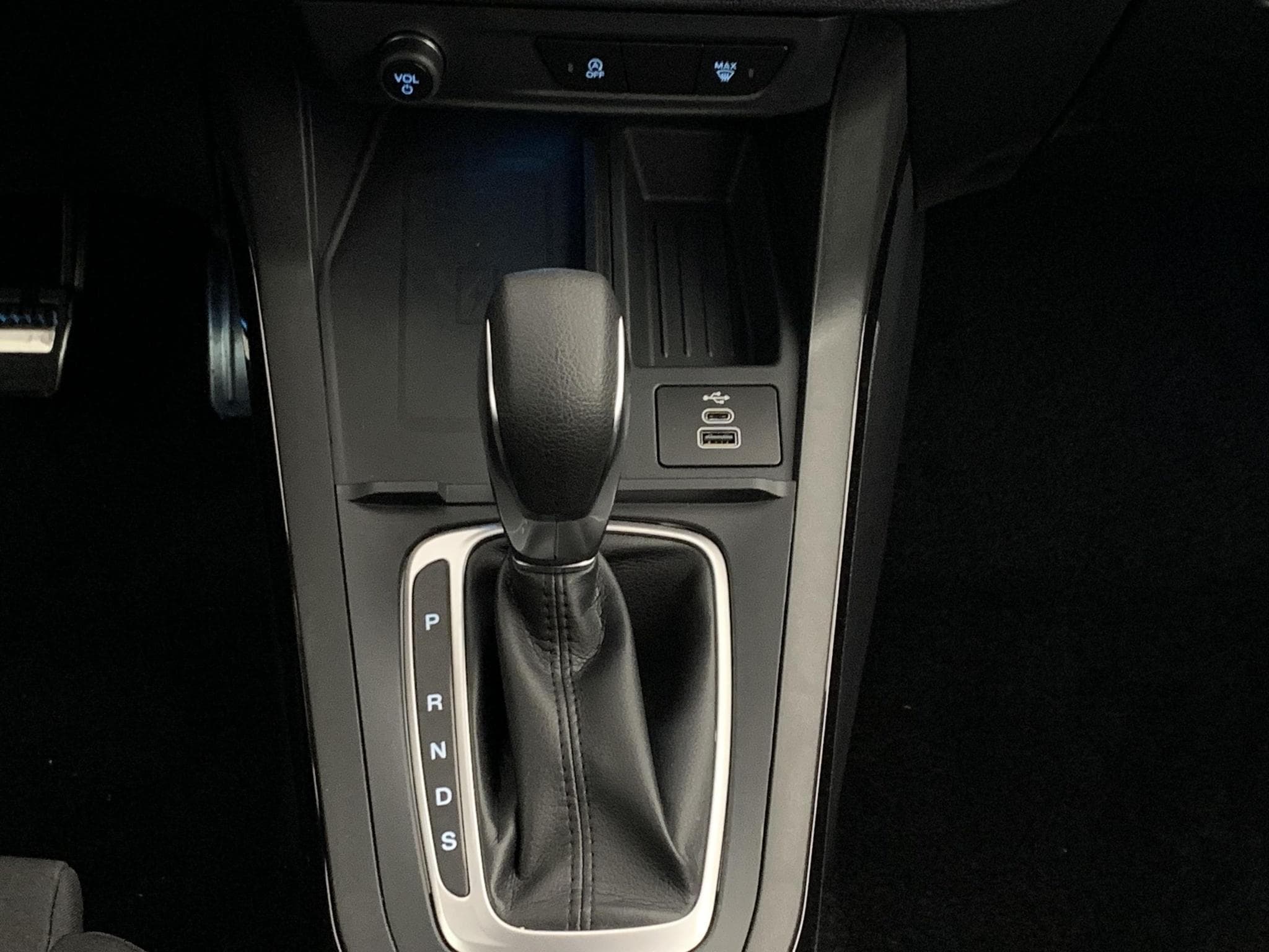 Ford PUMA 1.0 EcoBoost 125 ch mHEV S&S Powershift ST-Line (2026) - Photo 16