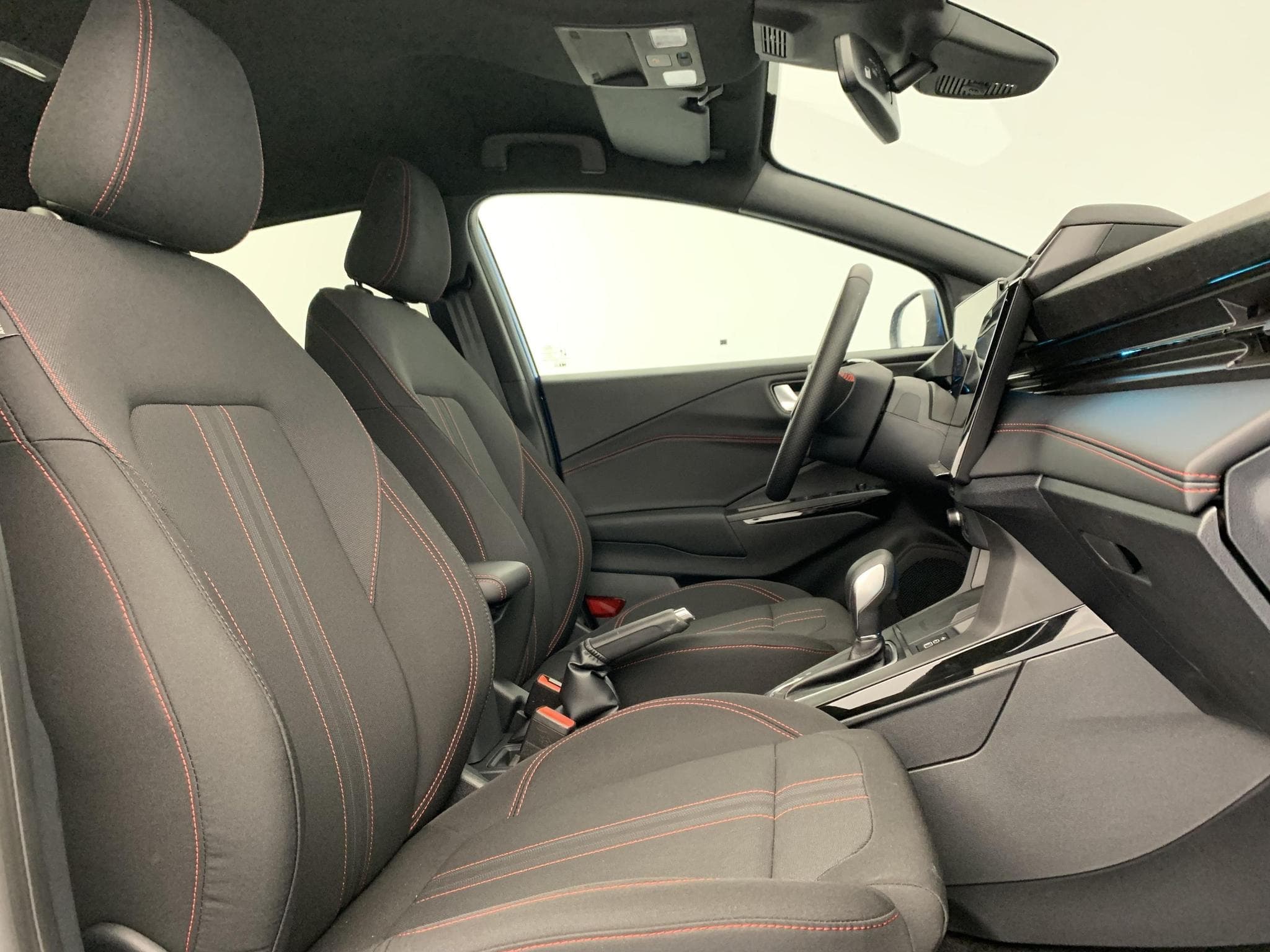 Ford PUMA 1.0 EcoBoost 125 ch mHEV S&S Powershift ST-Line (2026) - Photo 9
