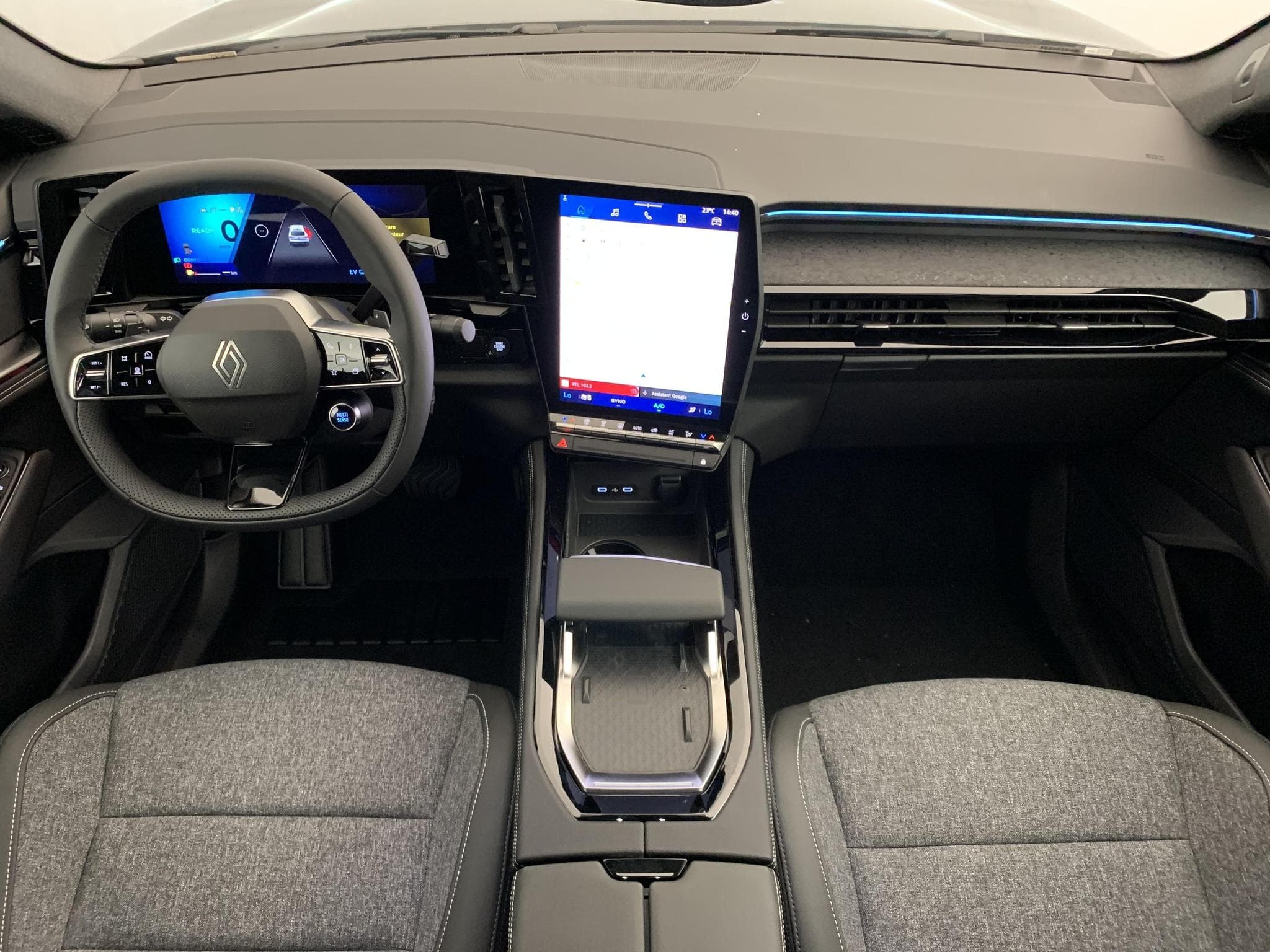 Renault Rafale E-Tech full hybrid 200ch Techno (2025) - Photo 12