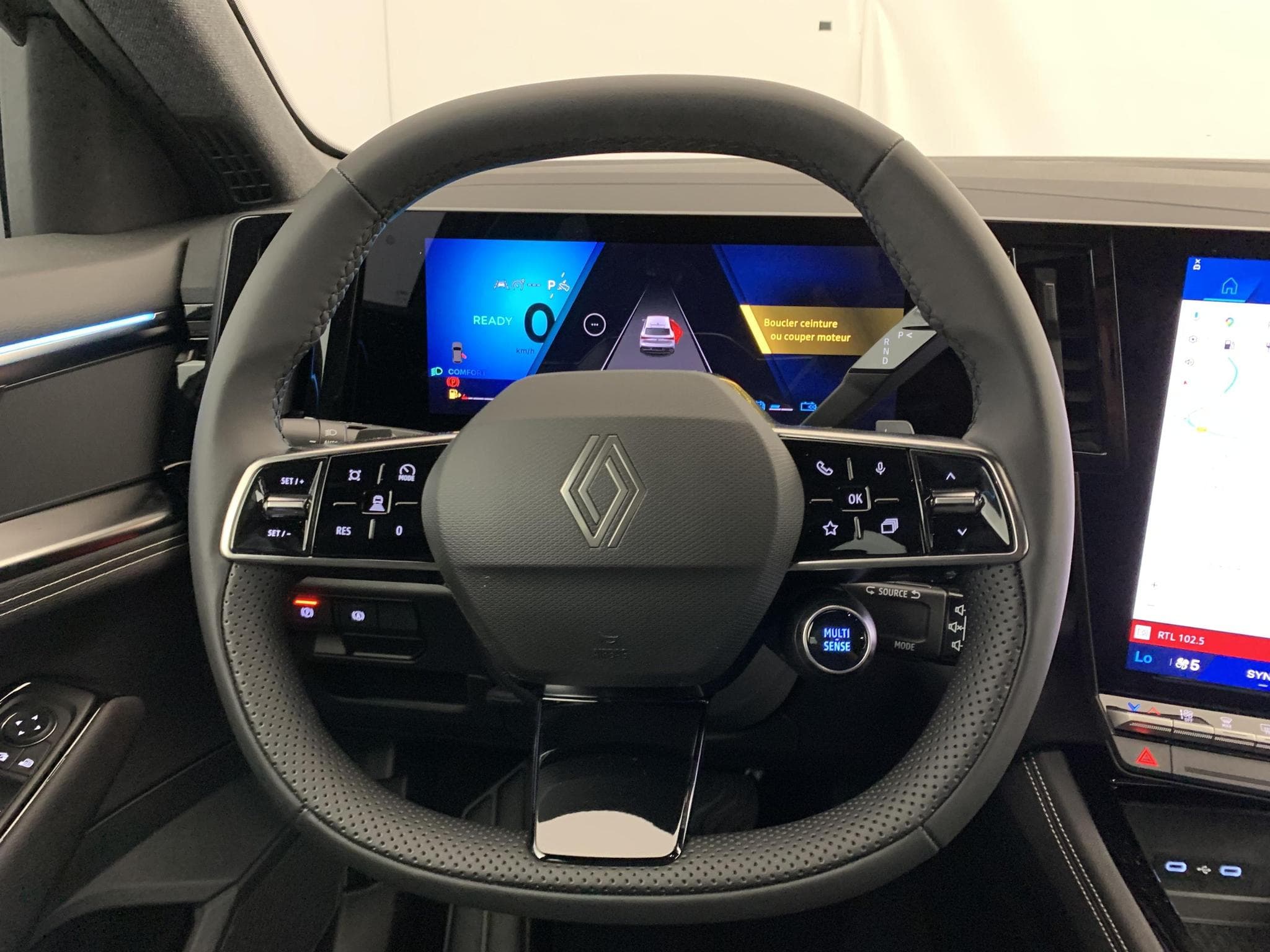 Renault Rafale E-Tech full hybrid 200ch Techno (2025) - Photo 14