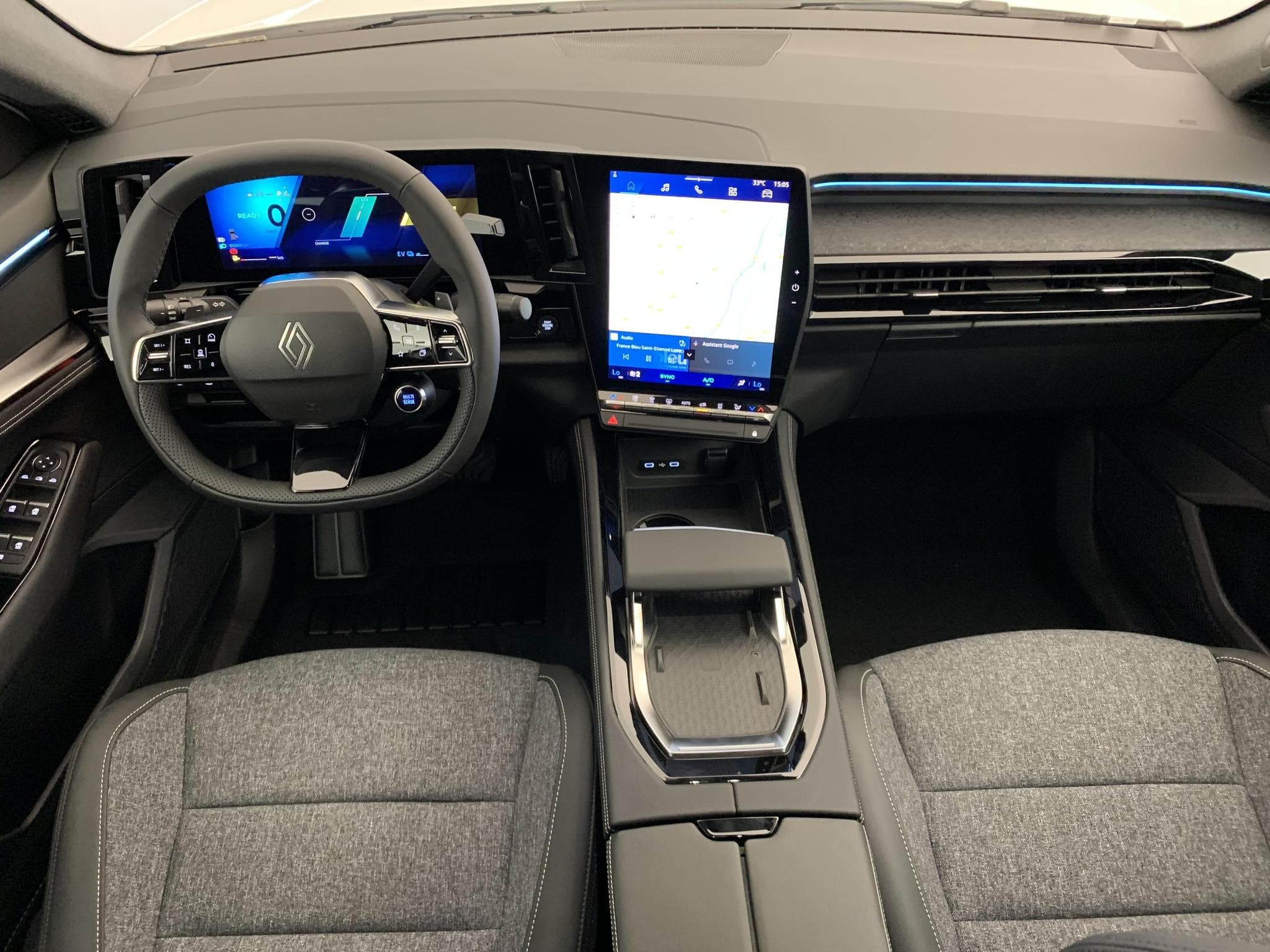 Renault Rafale E-Tech full hybrid 200ch Techno (2025) - Photo 12