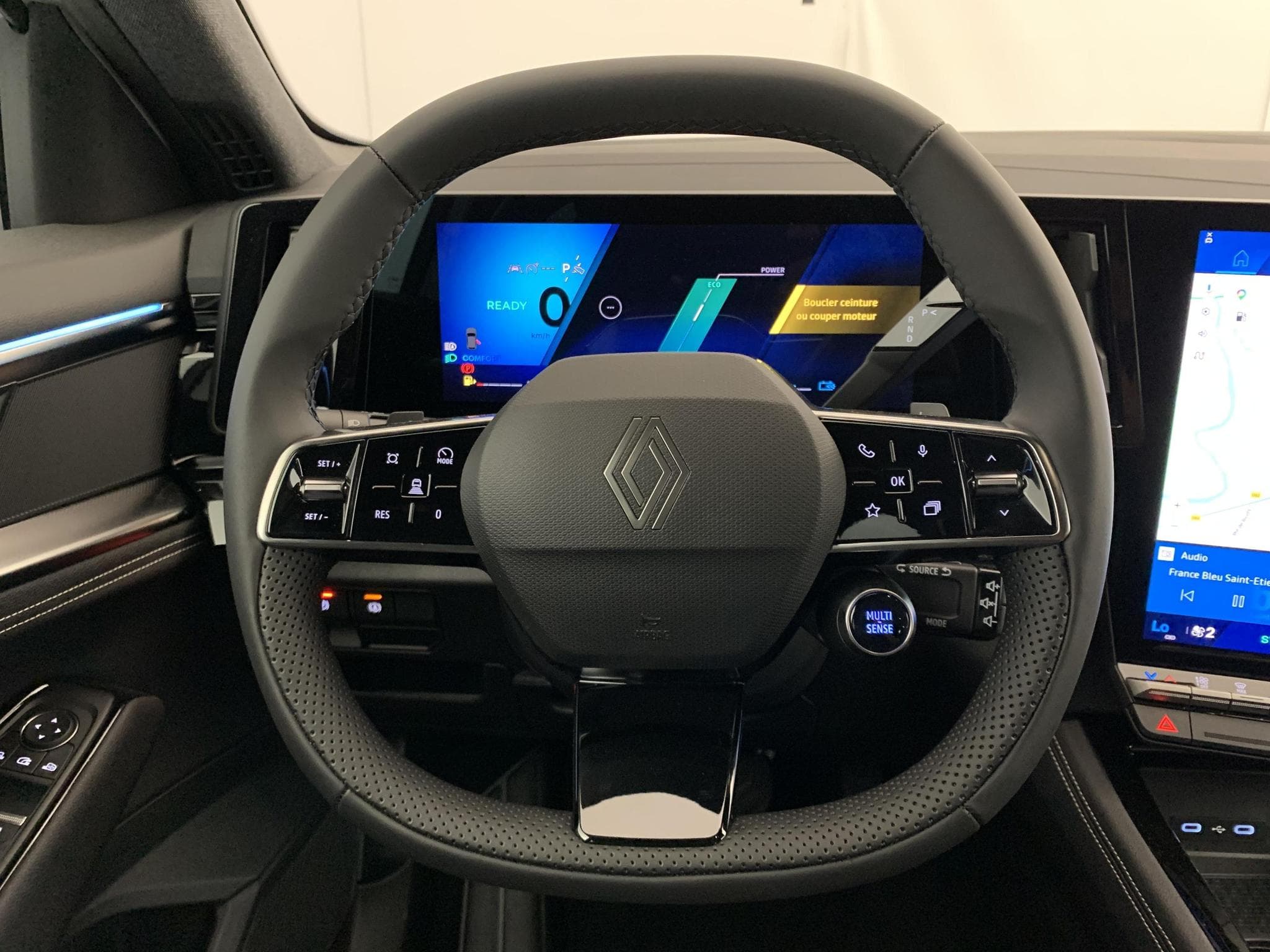 Renault Rafale E-Tech full hybrid 200ch Techno (2025) - Photo 14