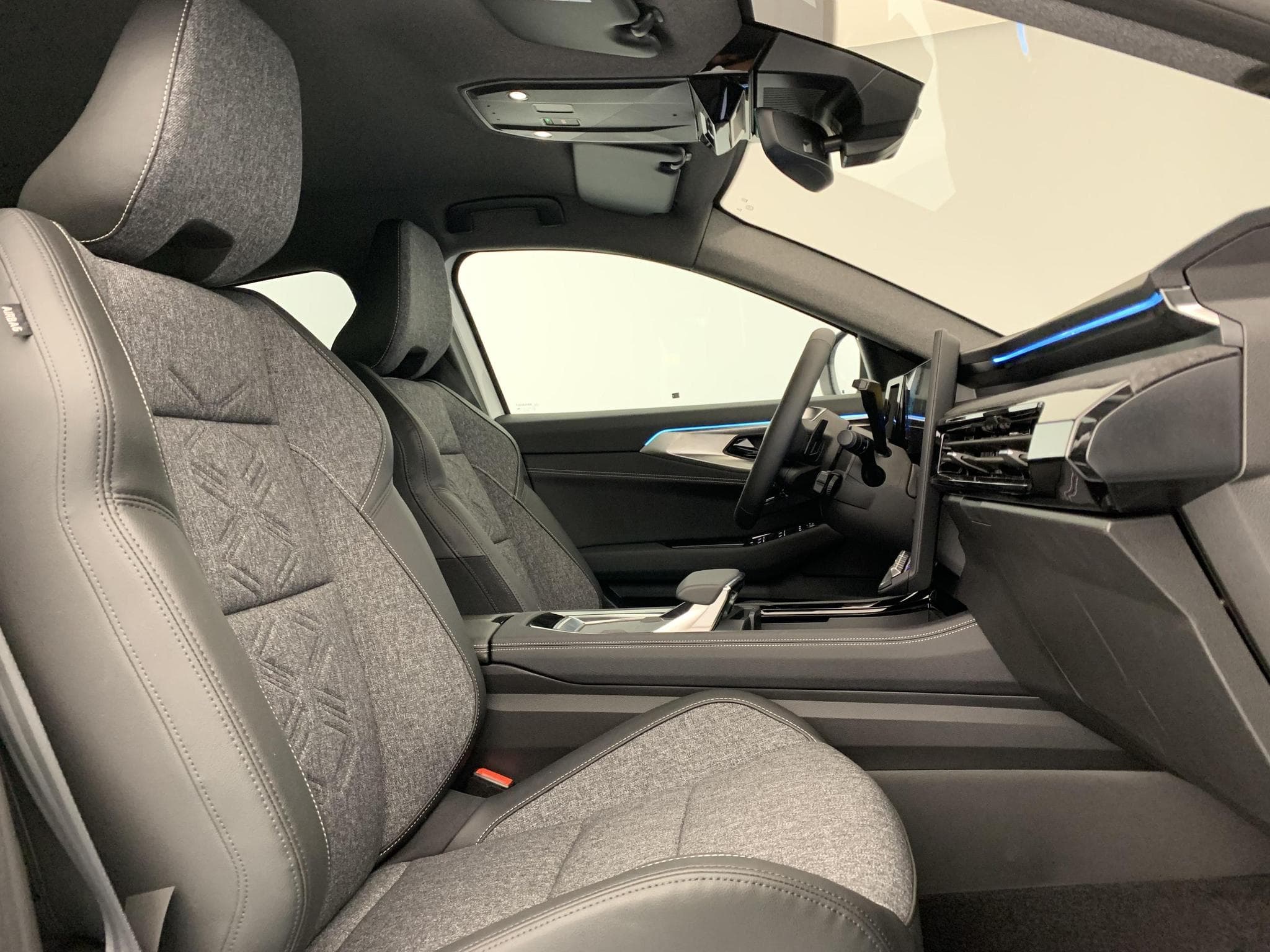 Renault Rafale E-Tech full hybrid 200ch Techno (2025) - Photo 9