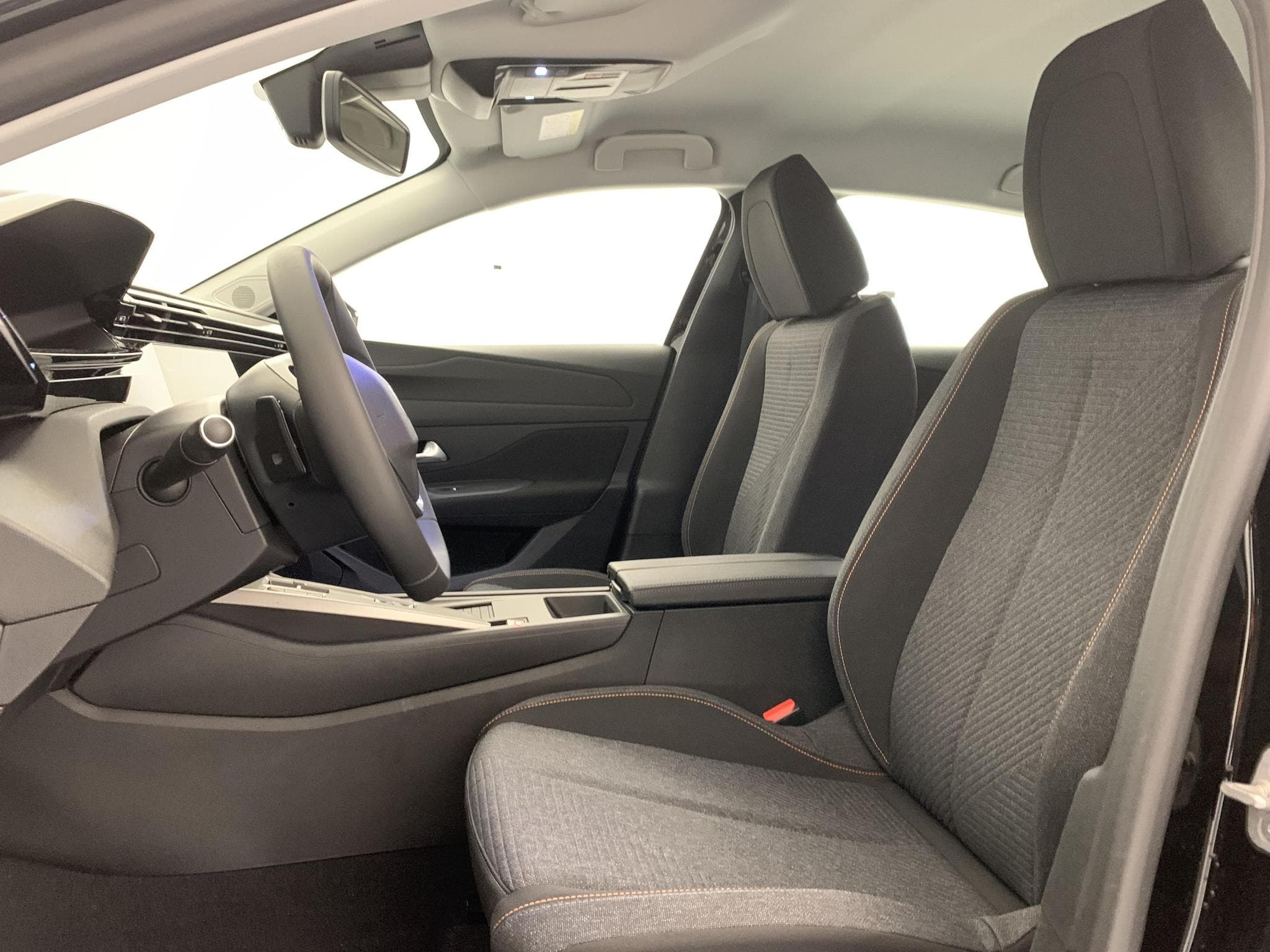 Peugeot 308 NOUVELLE BLUEHDI 130CH EAT8 STYLE (2026) - Photo 17