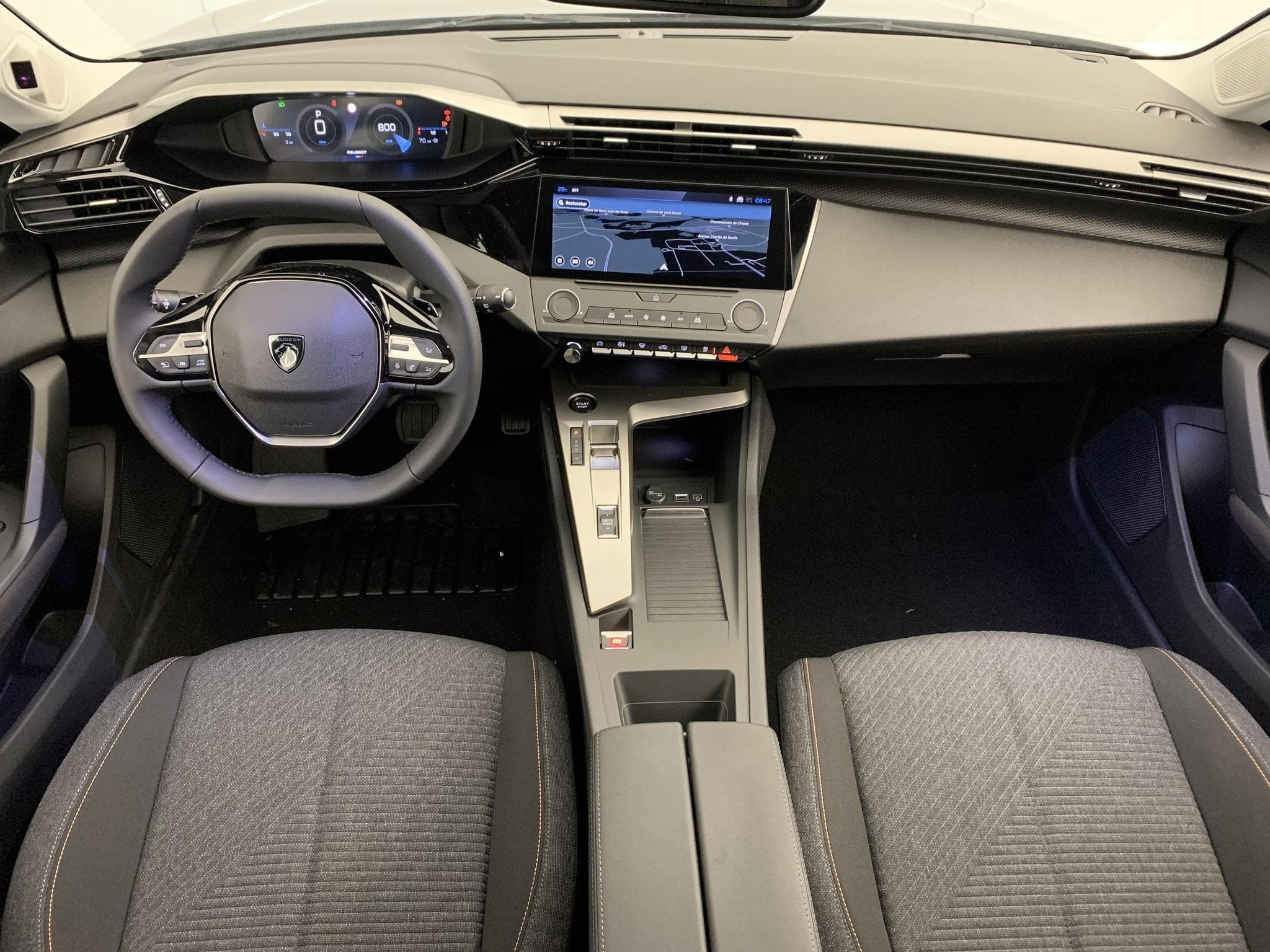 Peugeot 308 NOUVELLE BLUEHDI 130CH EAT8 STYLE (2026) - Photo 12