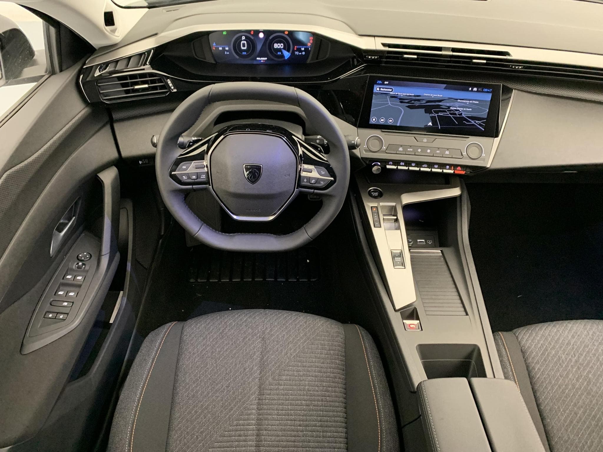 Peugeot 308 NOUVELLE BLUEHDI 130CH EAT8 STYLE (2026) - Photo 13