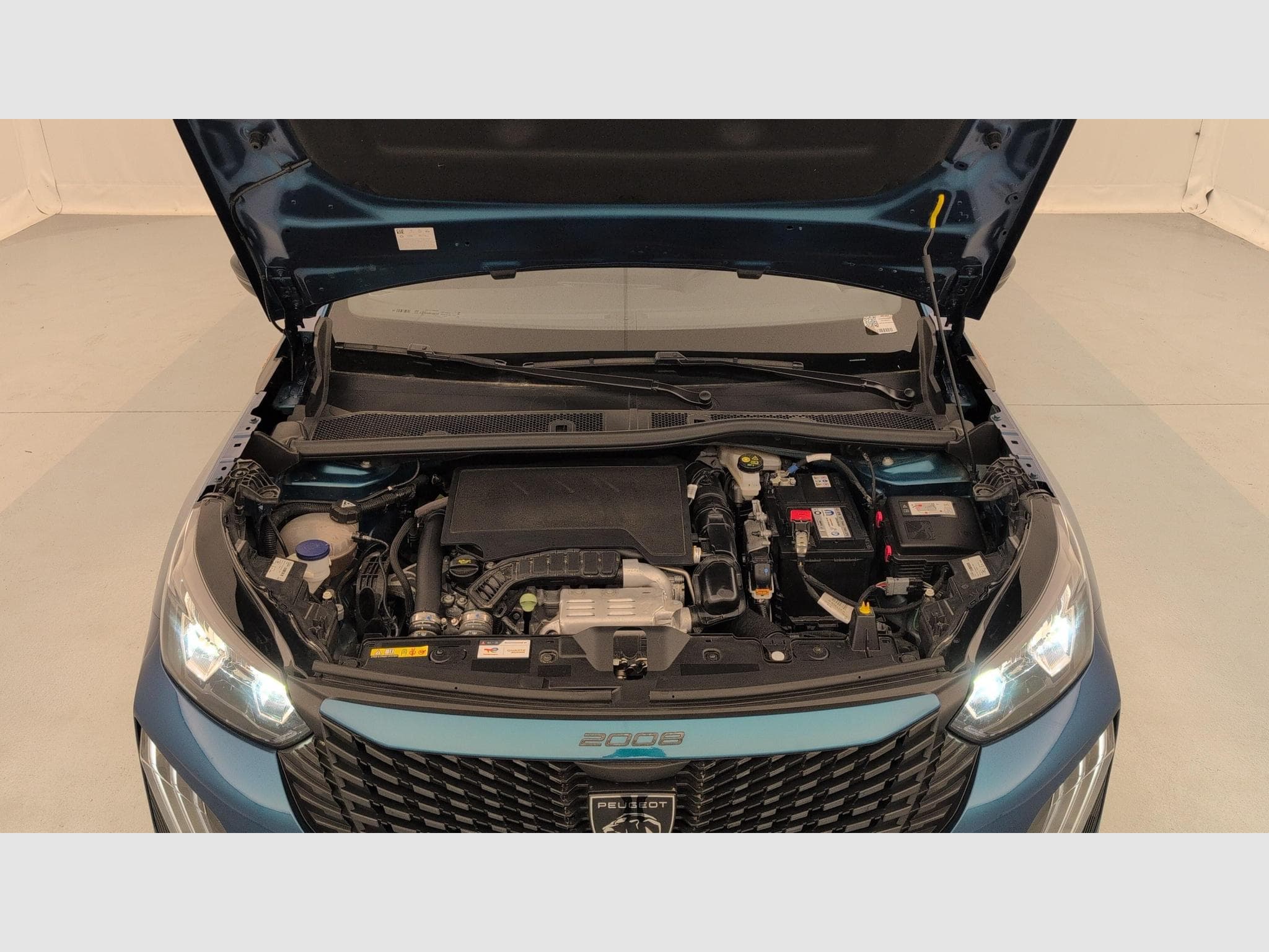 Peugeot 2008 100 S&S BVM6 Style (2025) - Photo 19