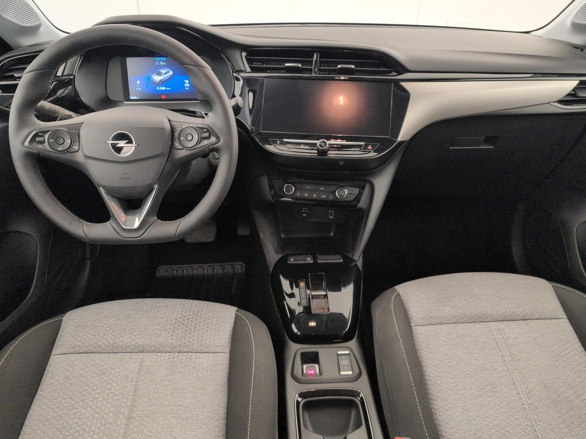 Opel Corsa 1.2 Turbo 100 ch BVA8 Edition (2025) - Photo 13