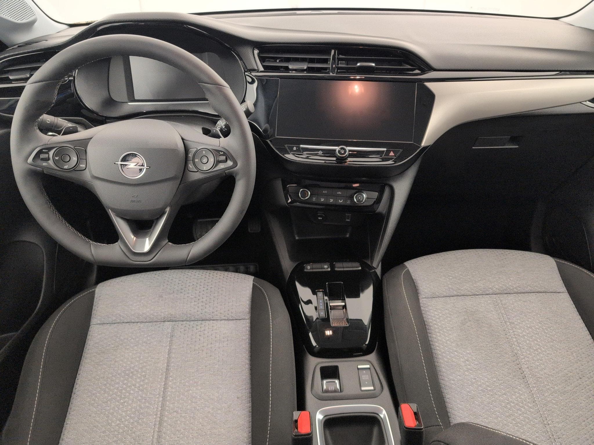 Opel Corsa 1.2 Turbo 100 ch BVA8 Edition (2025) - Photo 13