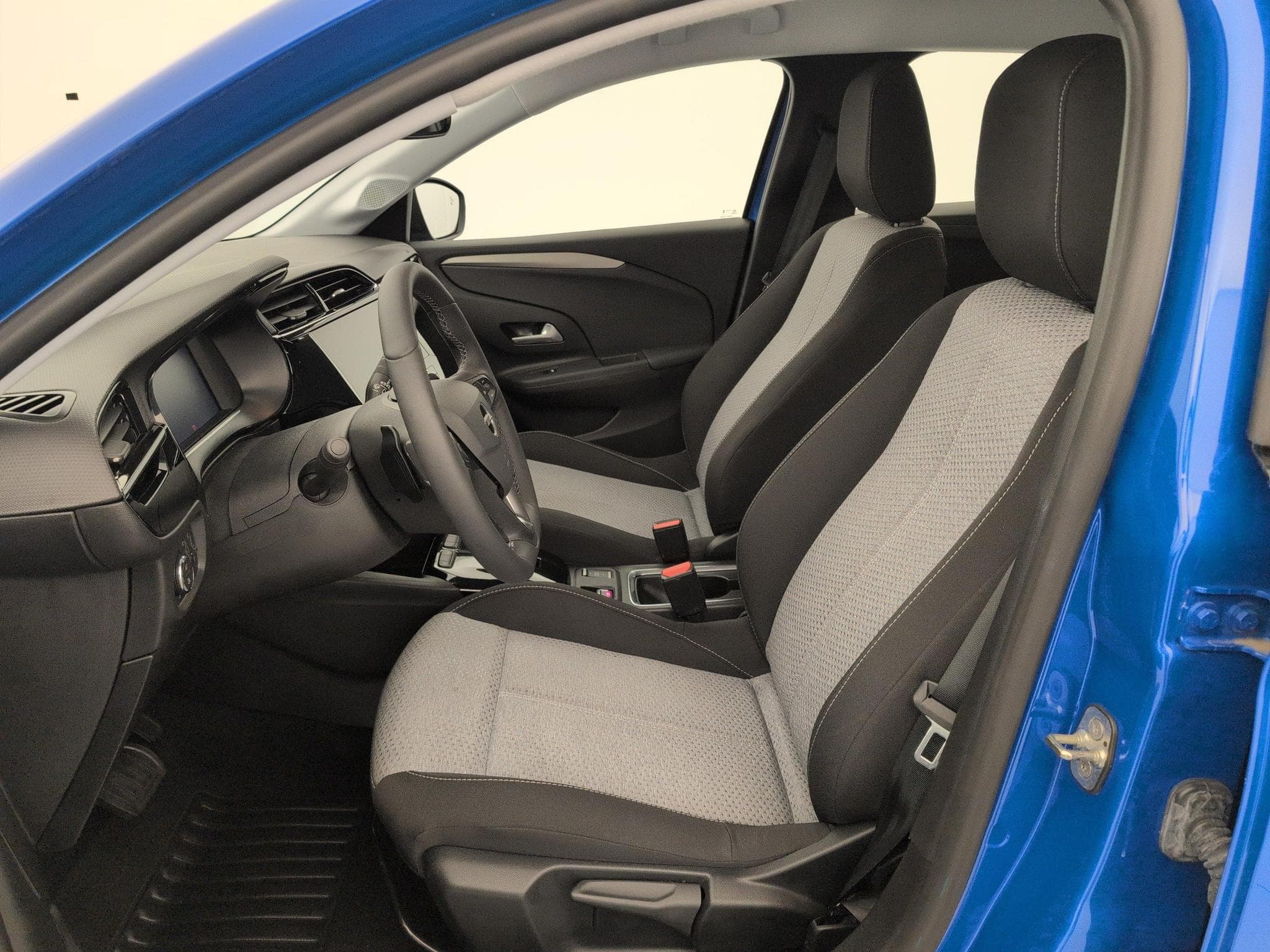 Opel Corsa 1.2 Turbo 100 ch BVA8 Edition (2025) - Photo 16