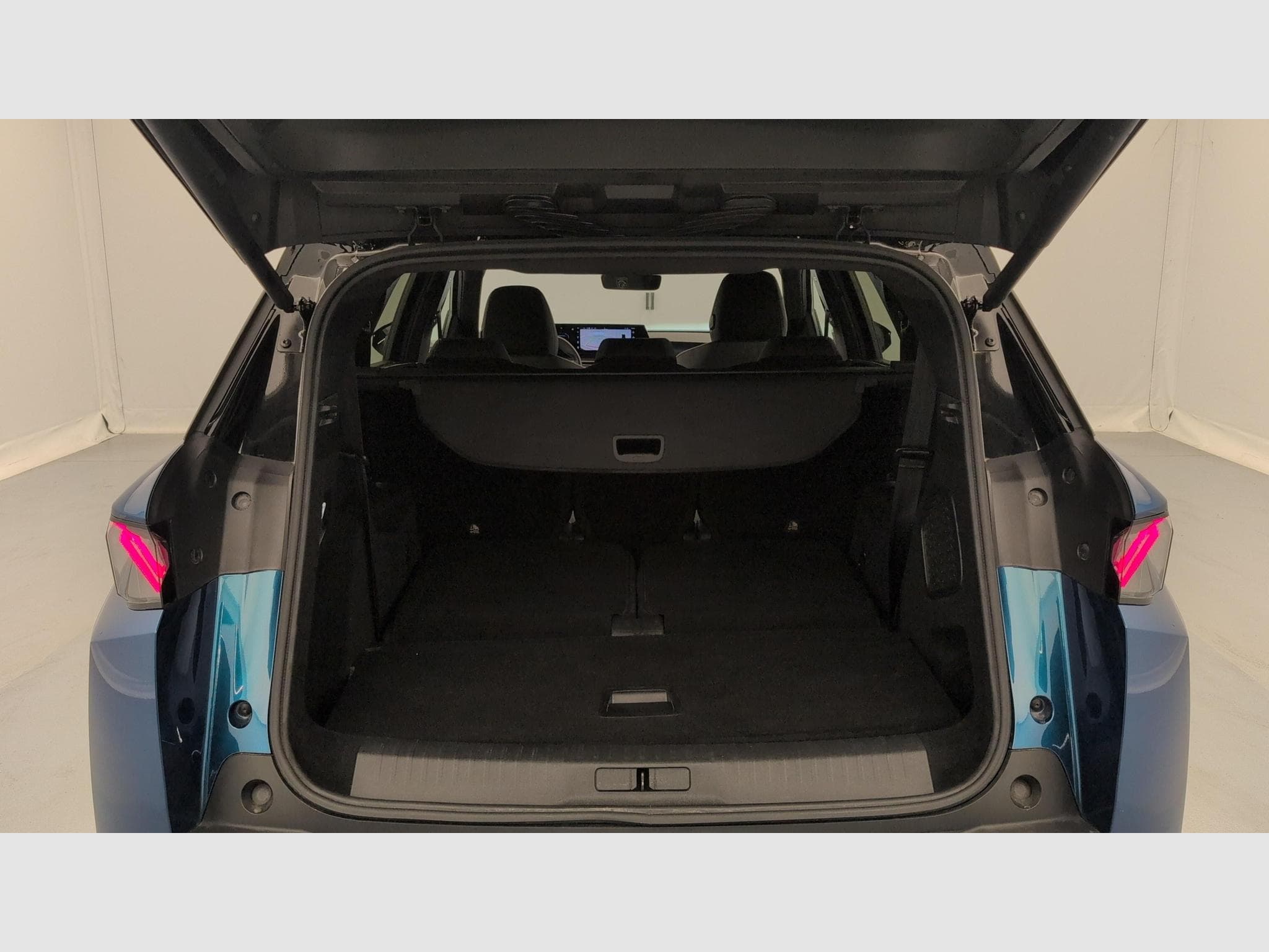 Peugeot 5008 HYBRID 145CH E-DCS6 GT (2025) - Photo 11