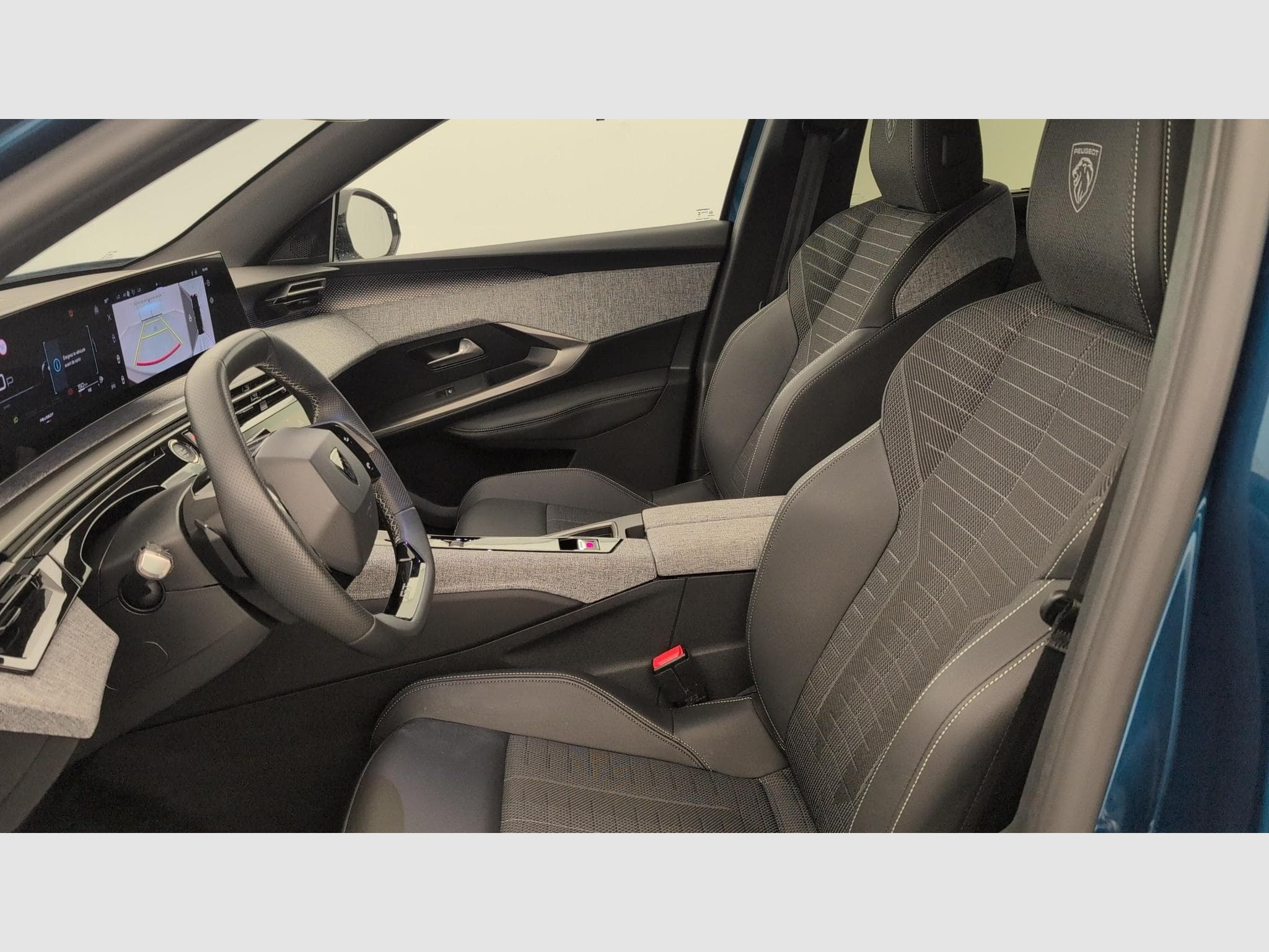 Peugeot 5008 HYBRID 145CH E-DCS6 GT (2025) - Photo 16