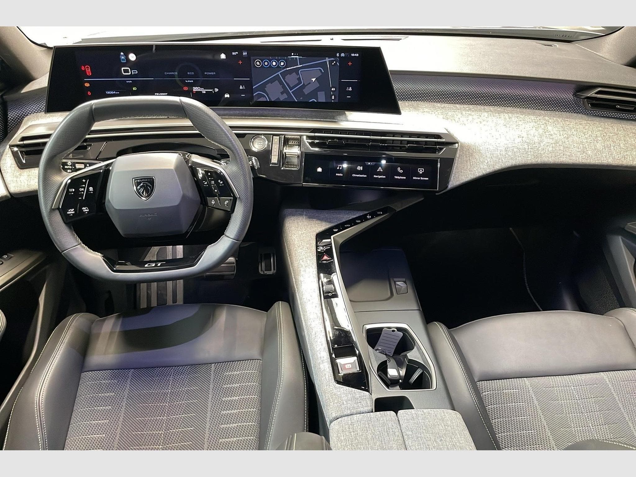 Peugeot 5008 HYBRID 145CH E-DCS6 GT (2025) - Photo 14