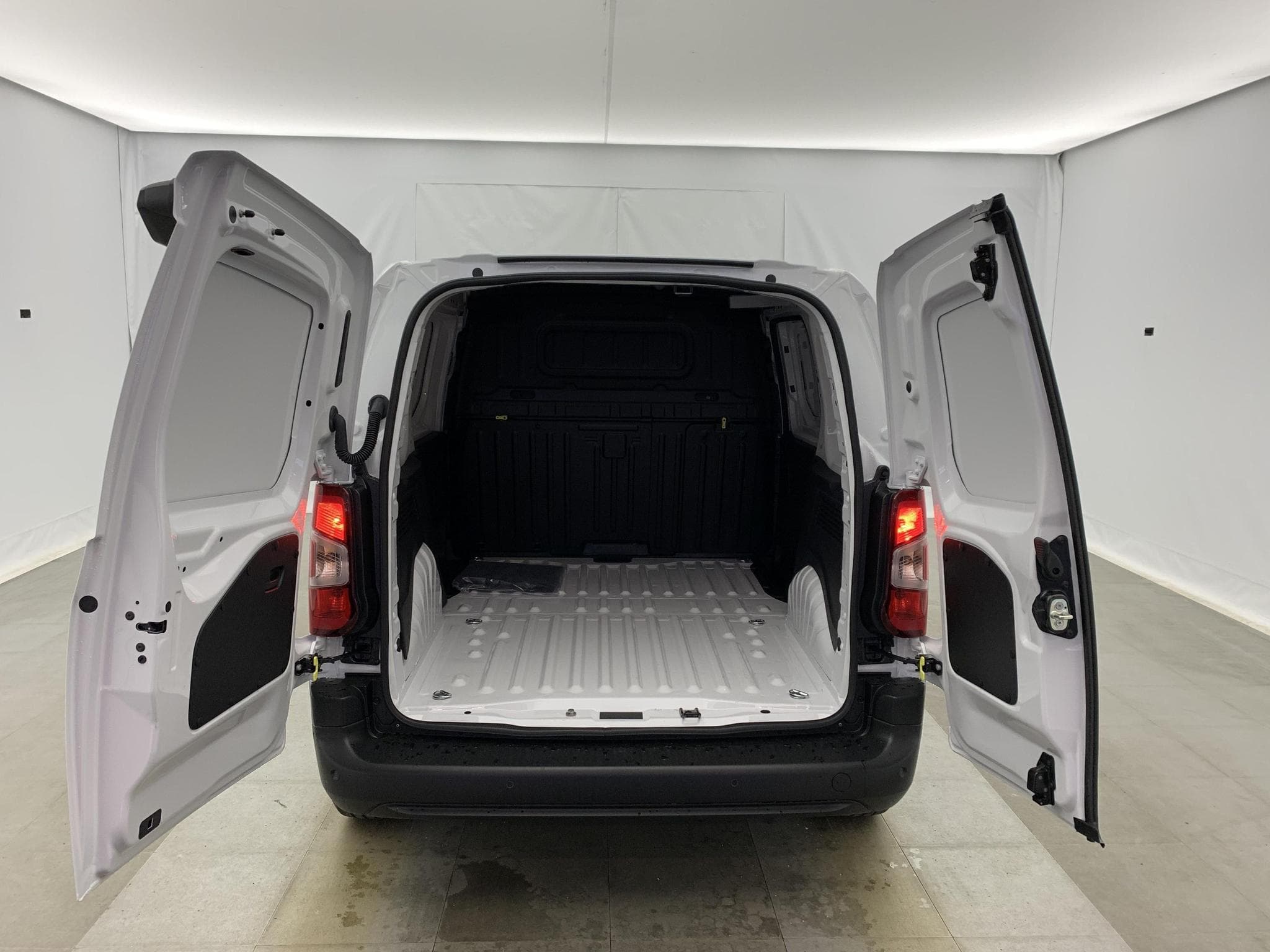 CitroëN Berlingo M DIESEL 100 CH MANUELLE (2025) - Photo 13