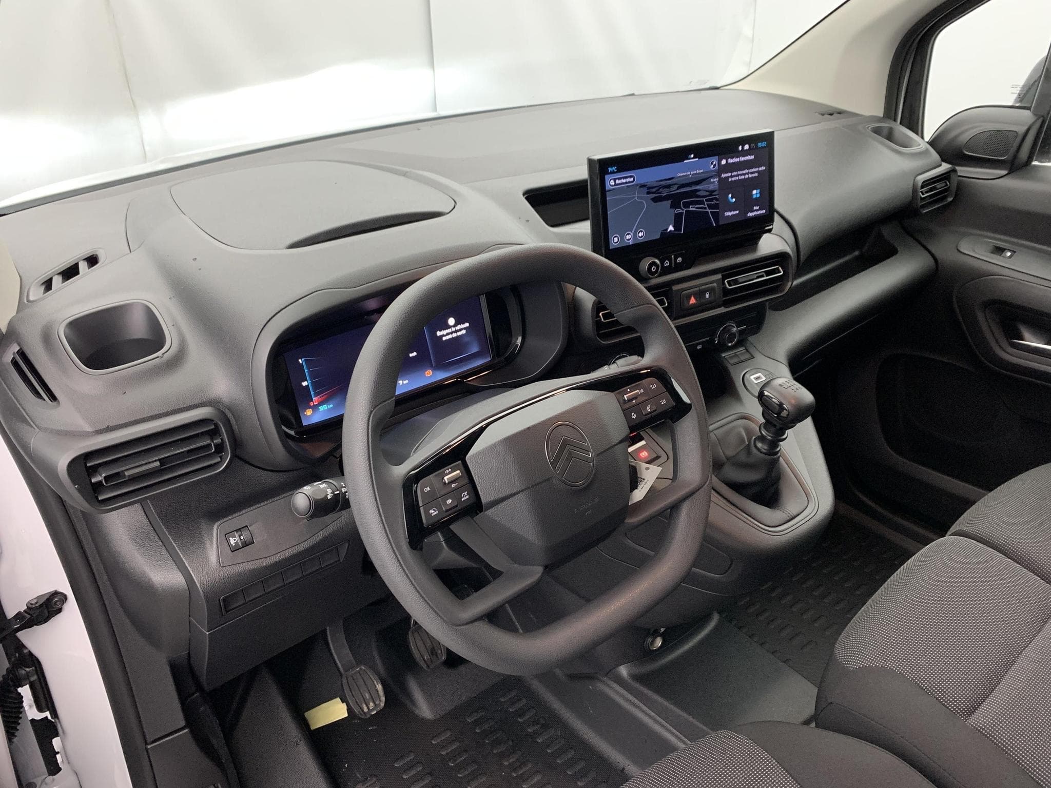 CitroëN Berlingo M DIESEL 100 CH MANUELLE (2025) - Photo 14